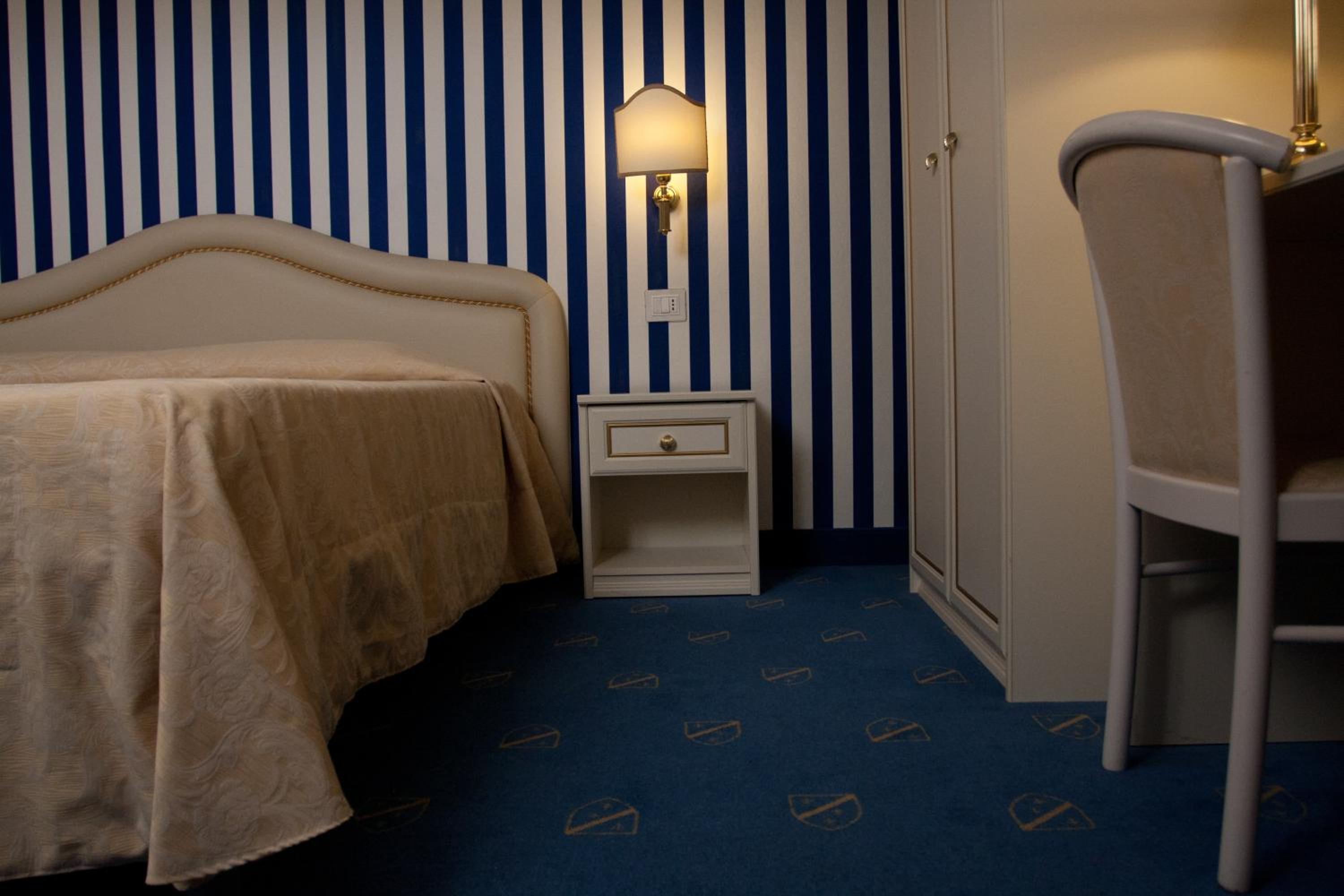 Quadruple Room photo 2