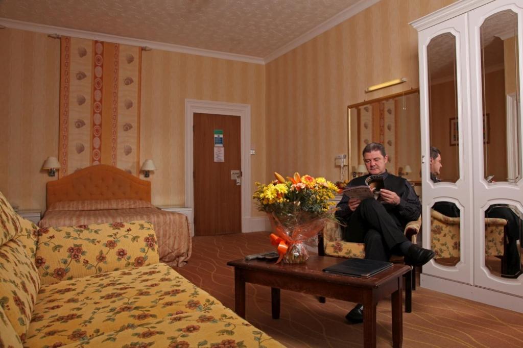 Double Room with Sea View photo 2