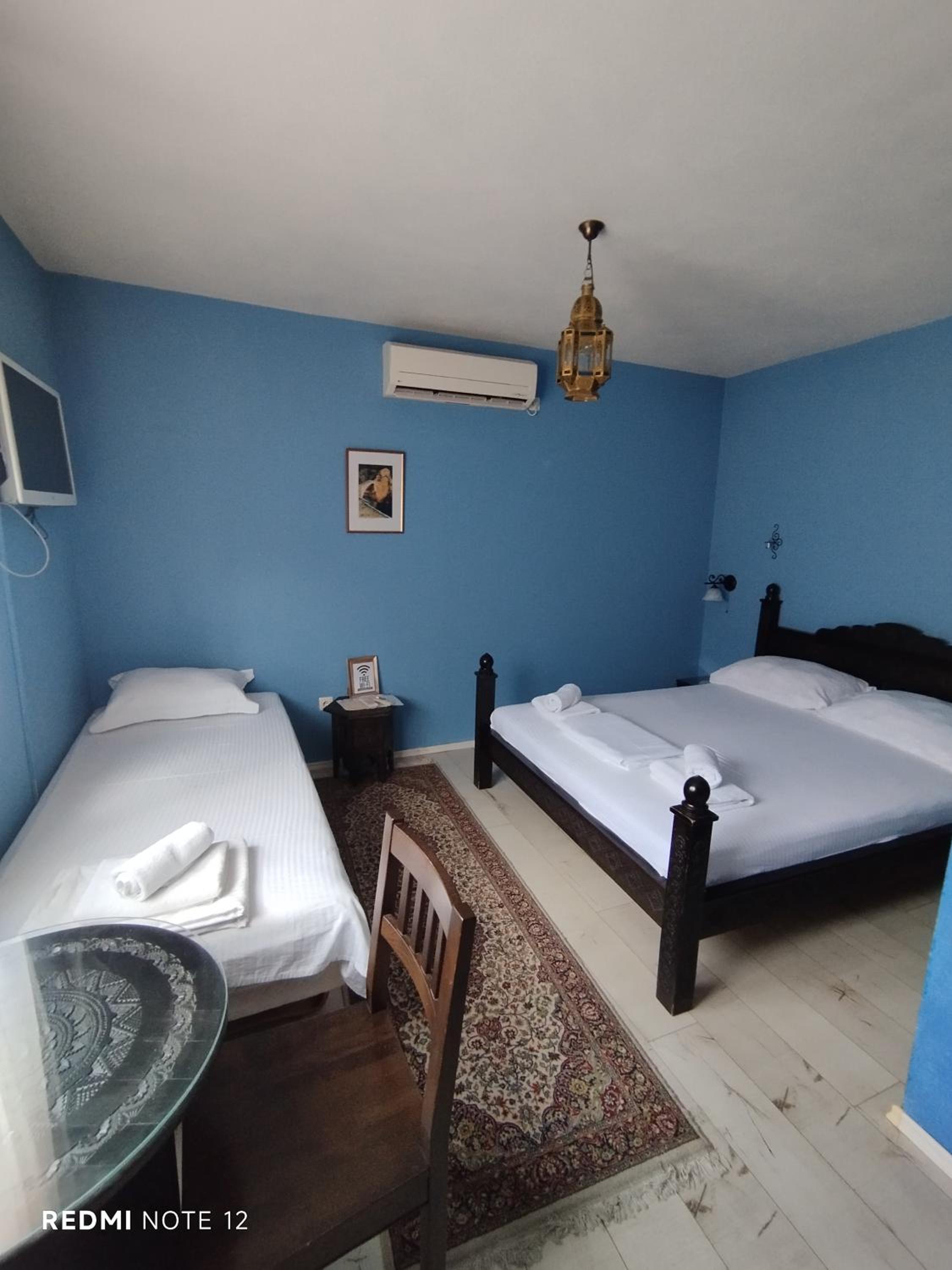 Triple Room with Bathroom photo 3