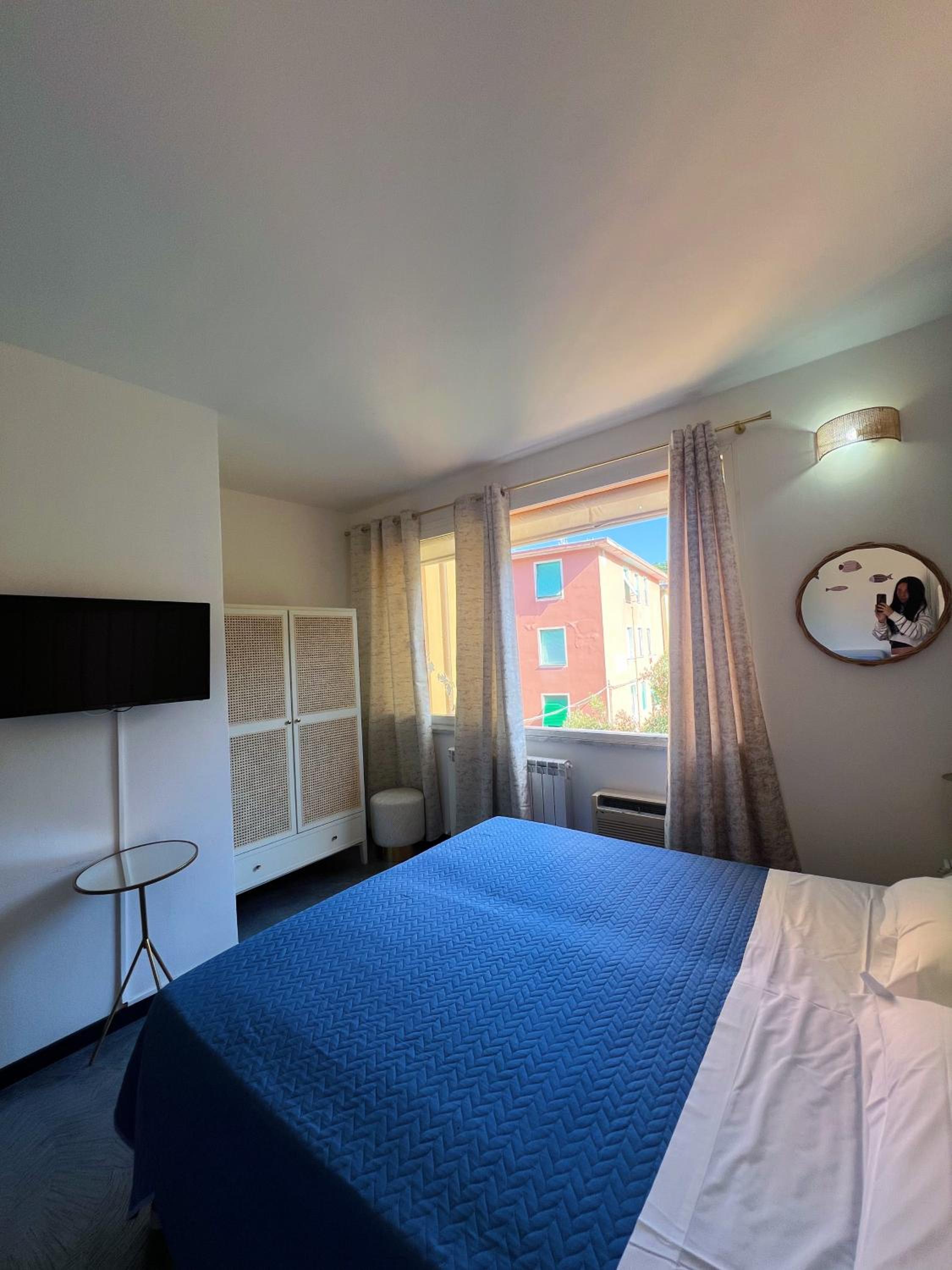 Superior Double or Twin Room with City View - Photo 14