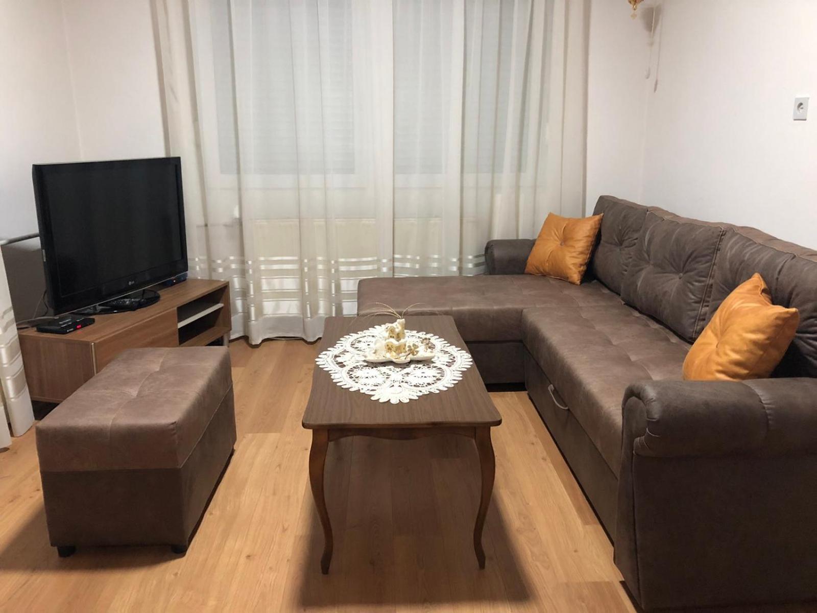 Two-Bedroom Apartment with Balcony photo 3