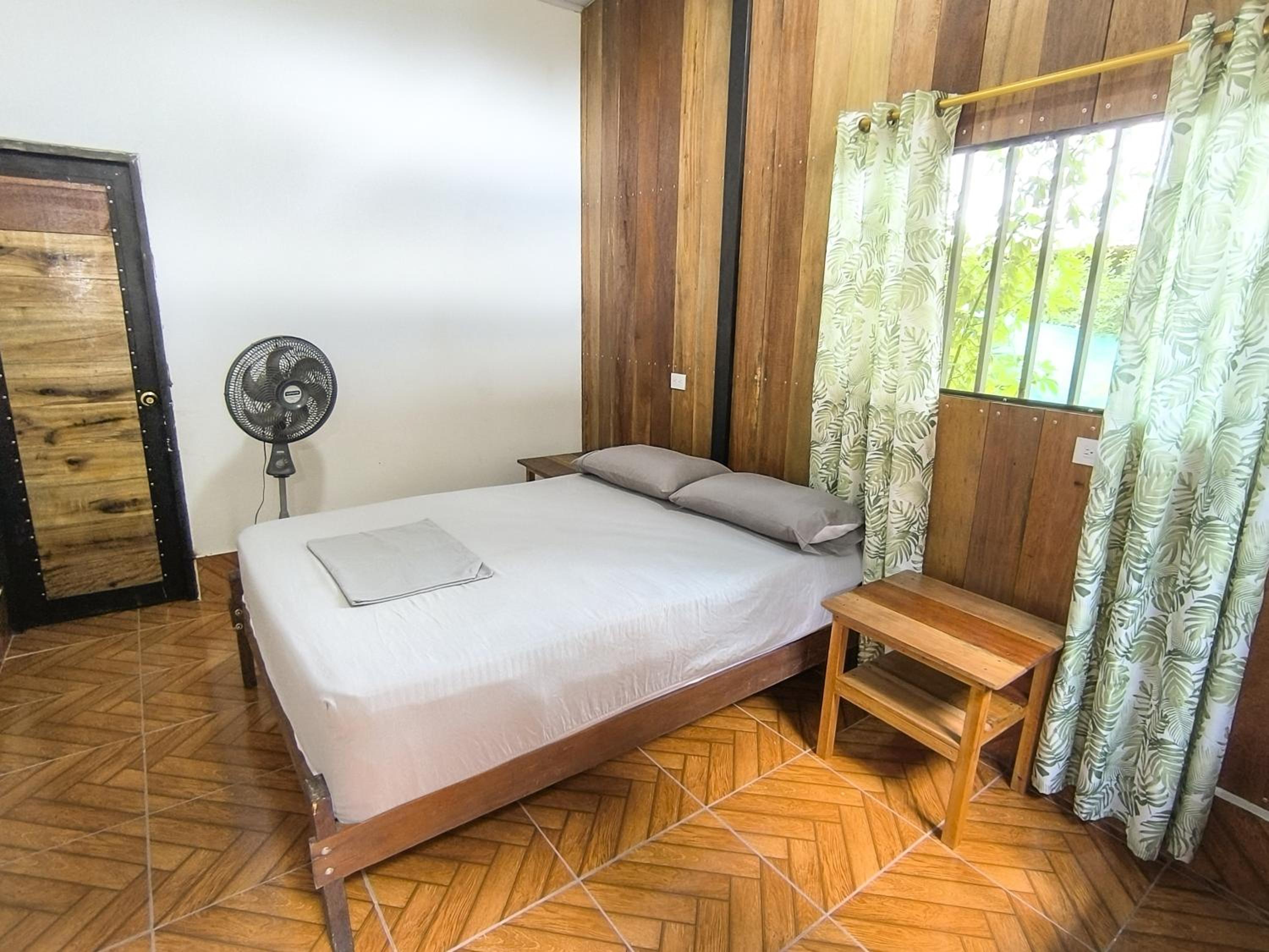Double Room with Private Bathroom photo 2