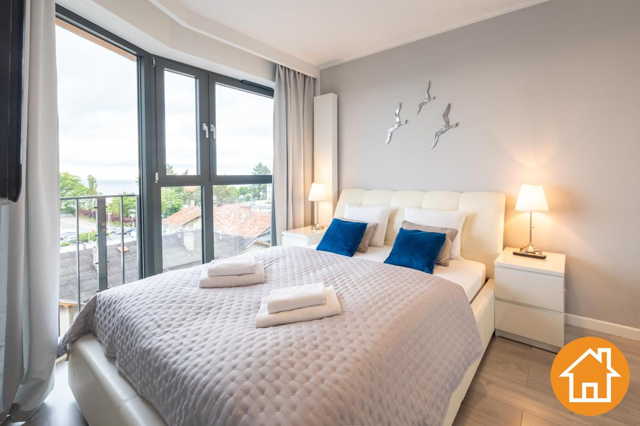 One-Bedroom Apartment with Sea View photo 3
