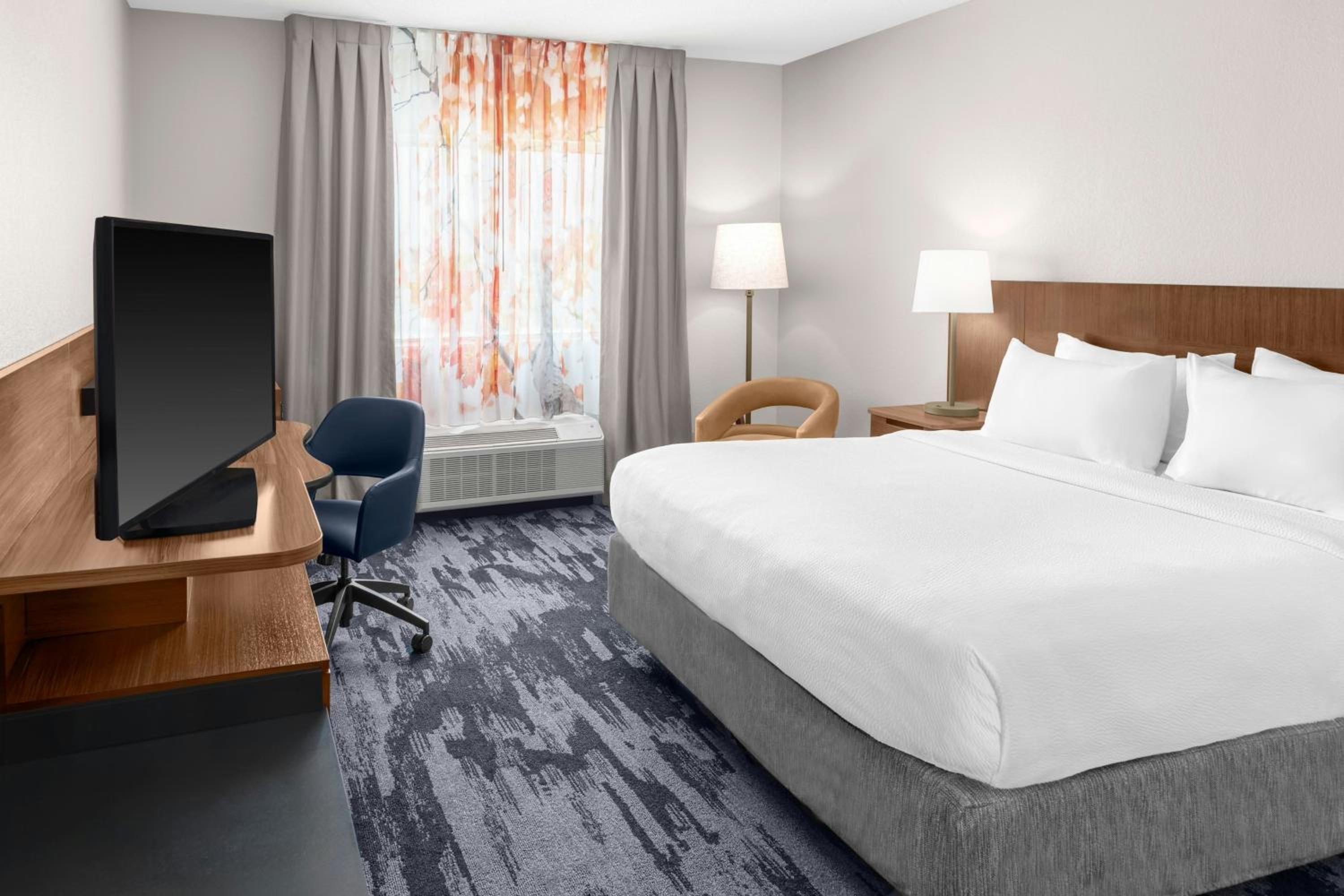 King Room - Hearing Accessible - Photo 1