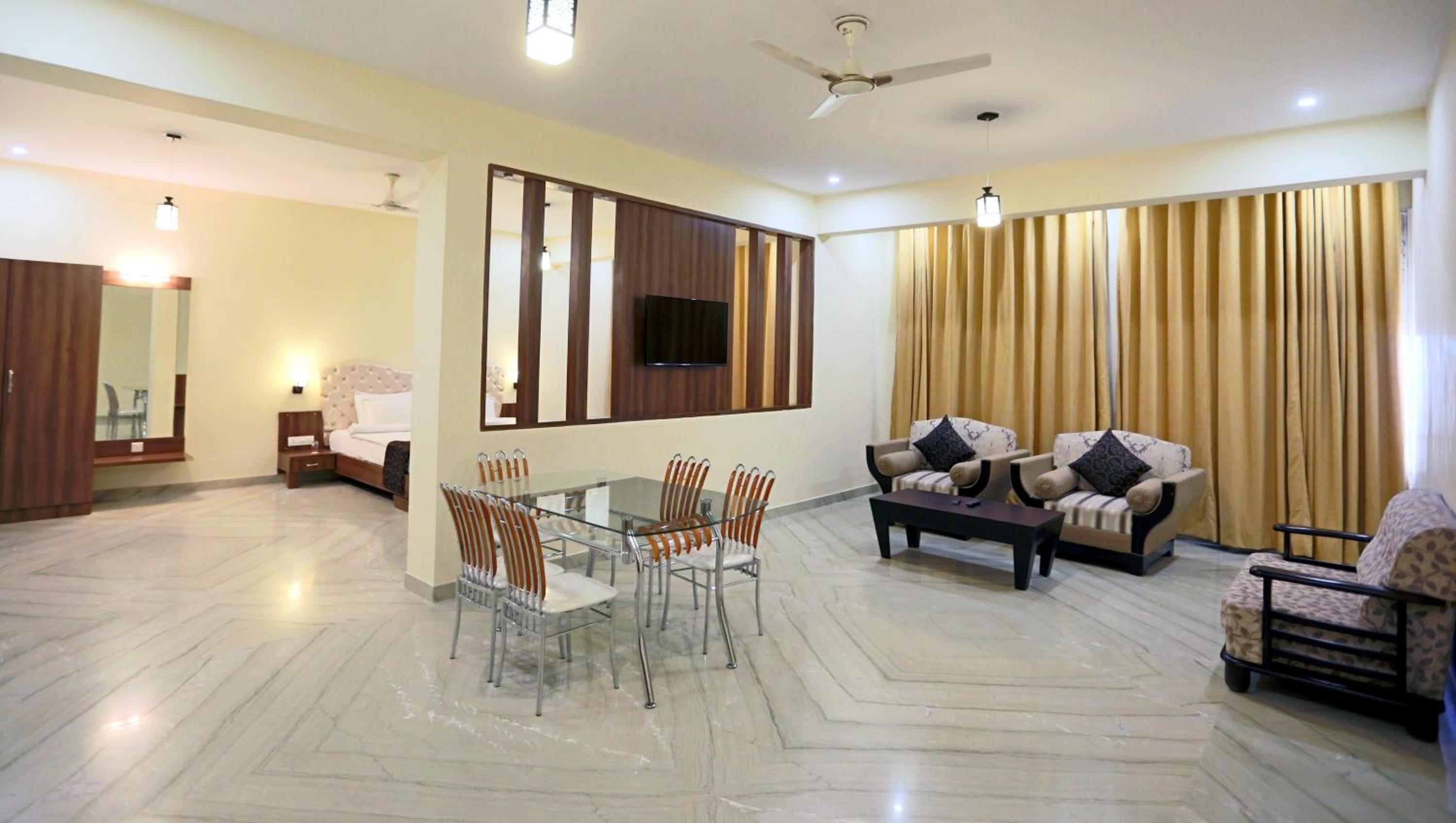 Luxury Suite Lake View - Photo 9