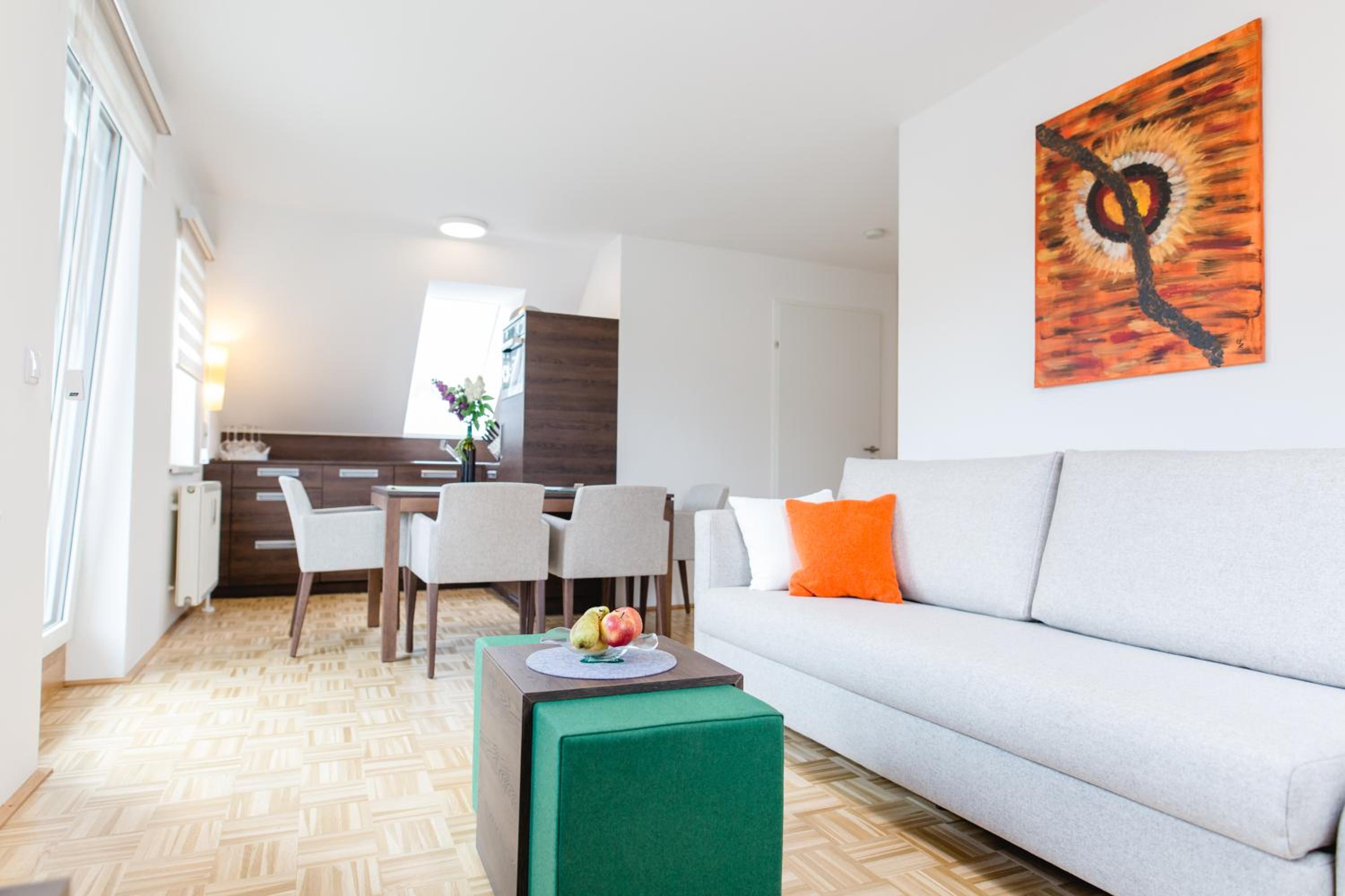 Two-Bedroom Apartment with Balcony - Photo 6