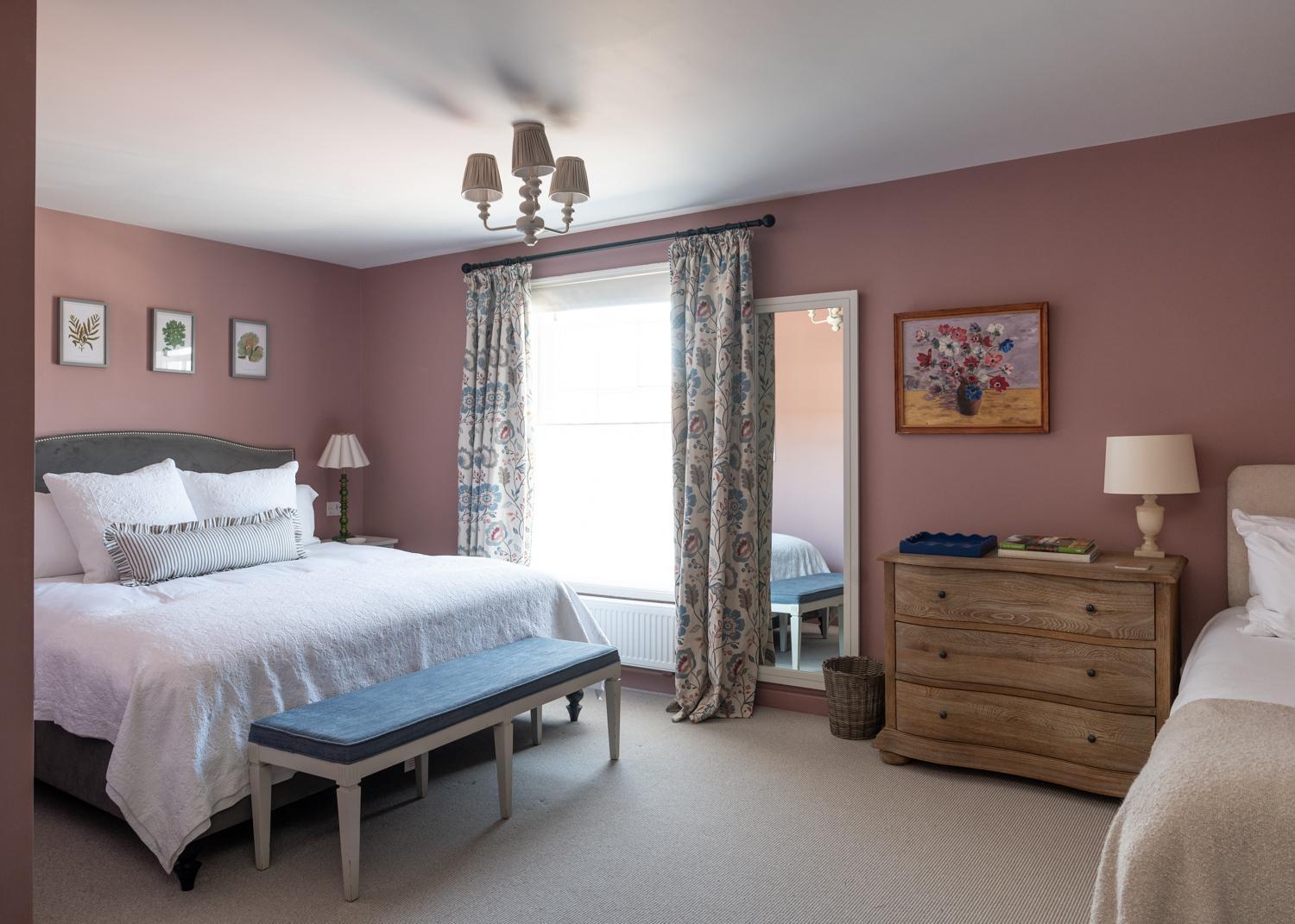 Triple Room with Bath - Photo 7