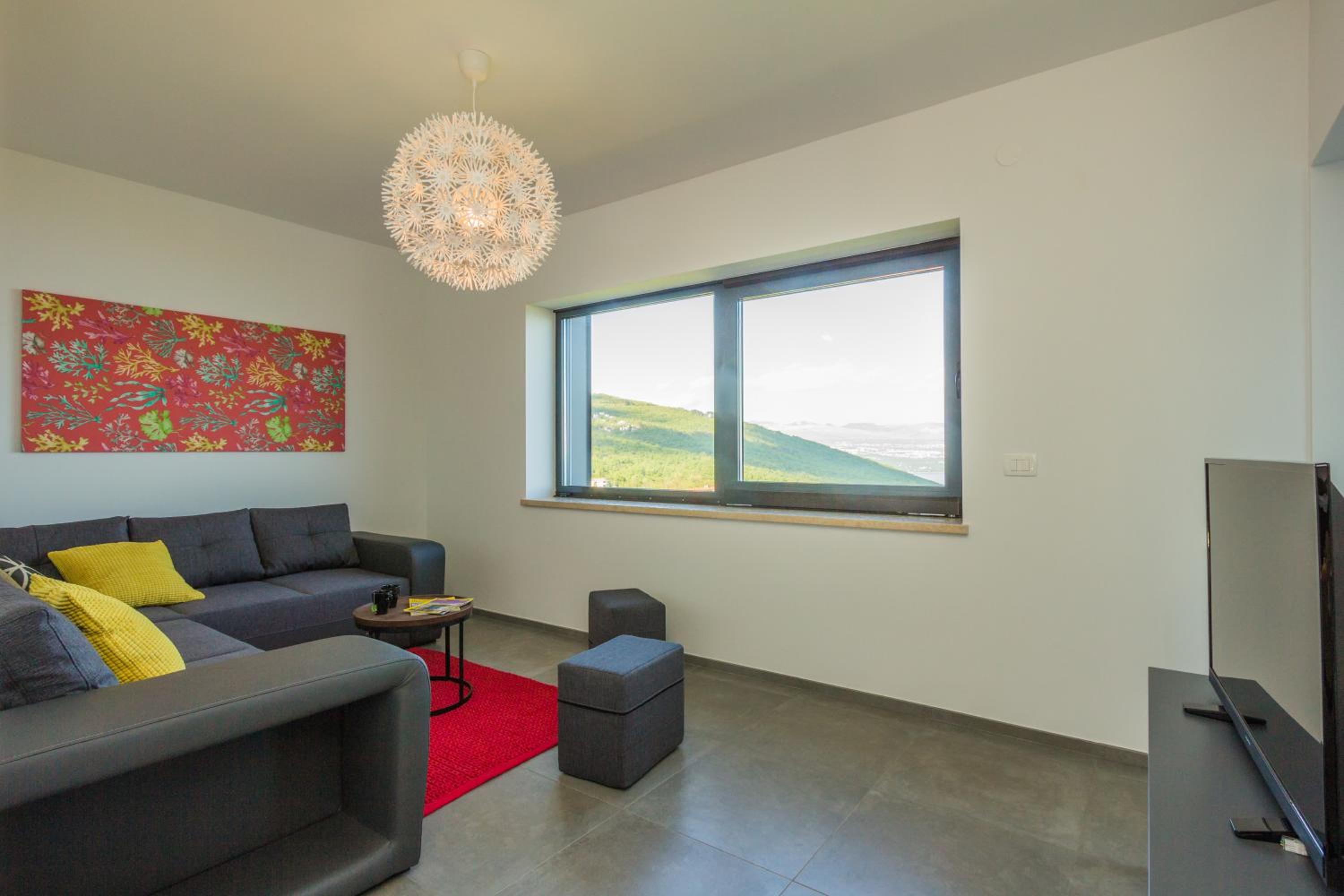 Deluxe Two-Bedroom Apartment with Balcony and Sea View