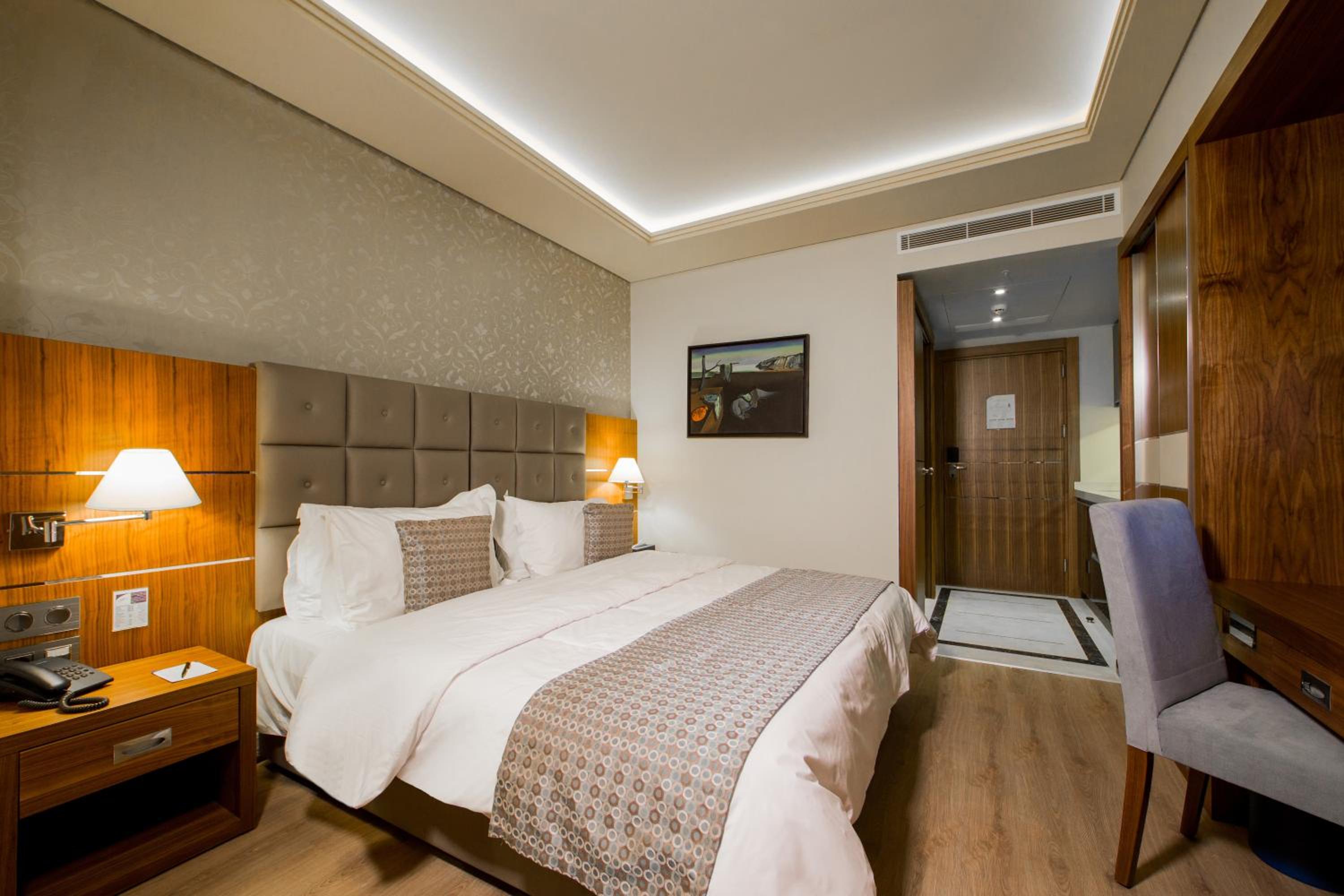 Standard Double Room photo 2