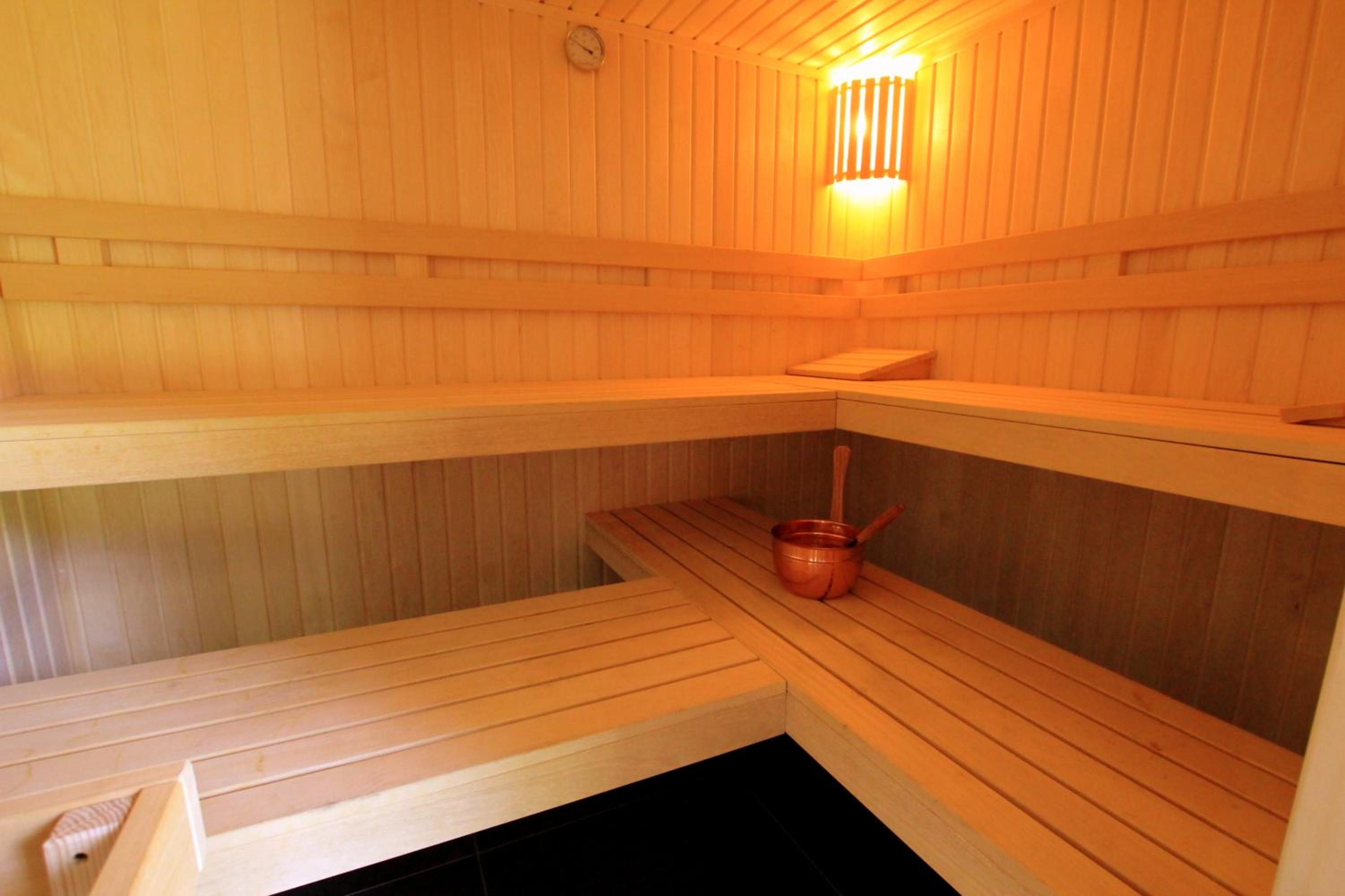 Two-Bedroom House - Photo 32