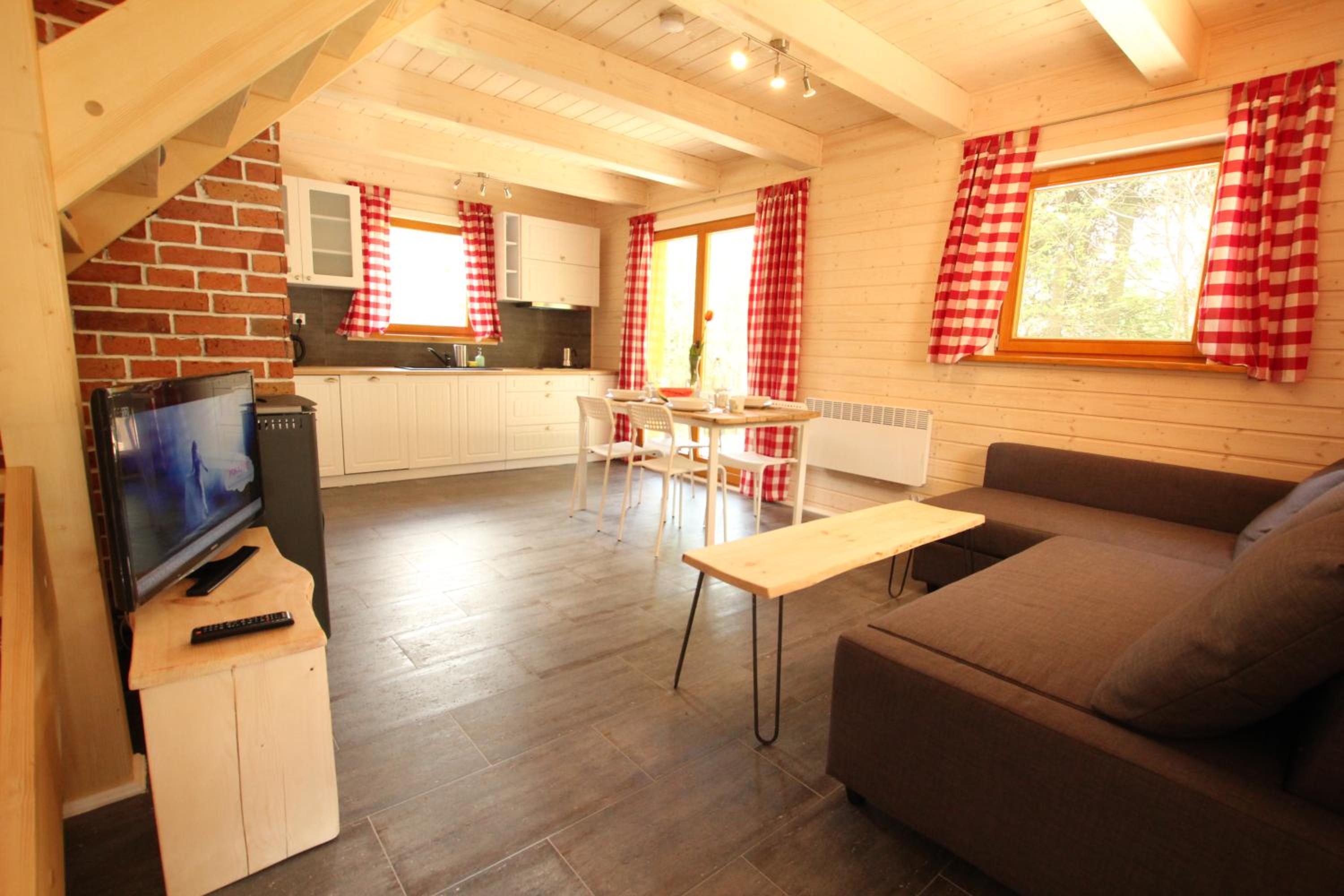 Two-Bedroom House - Photo 17