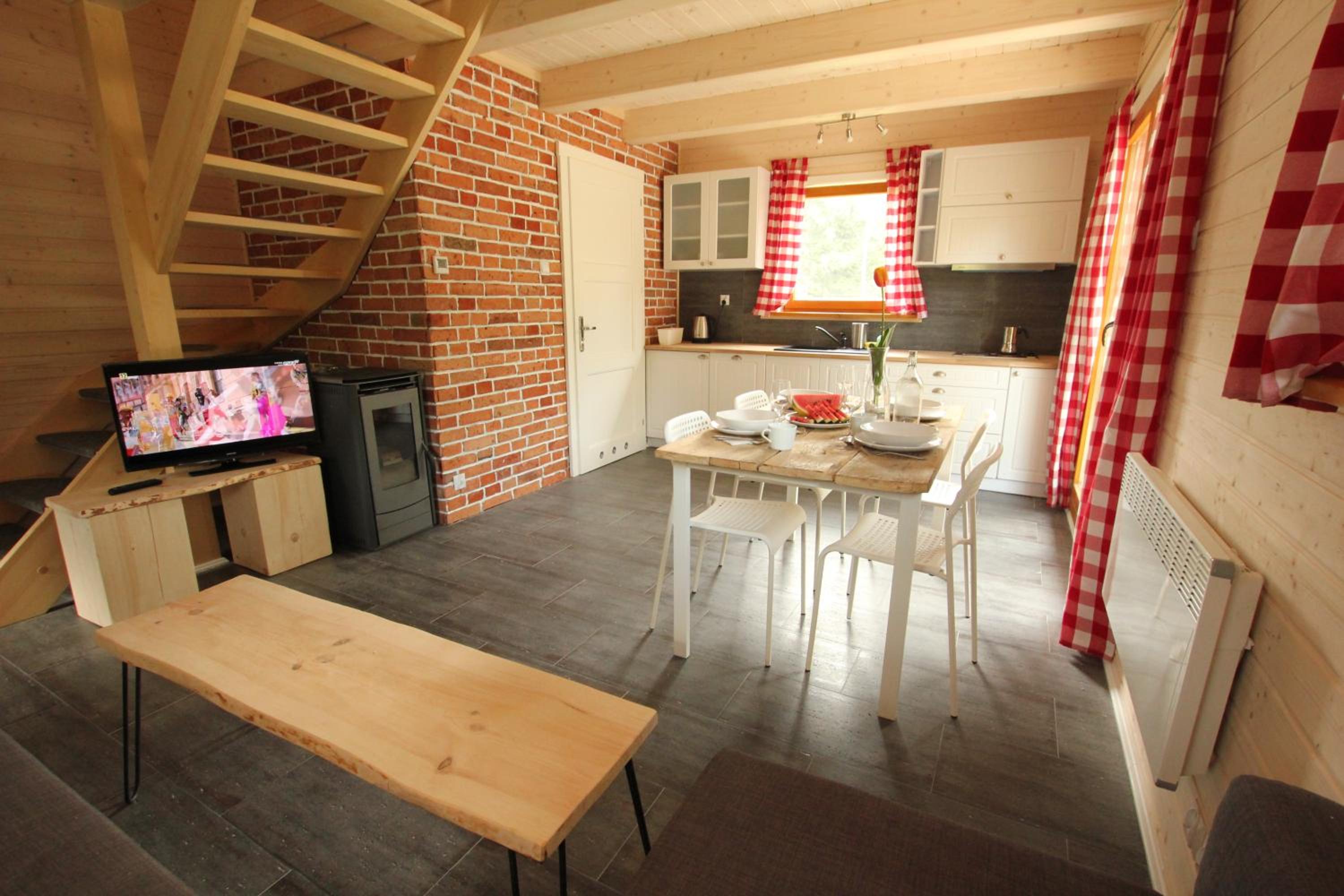 Two-Bedroom House - Photo 19