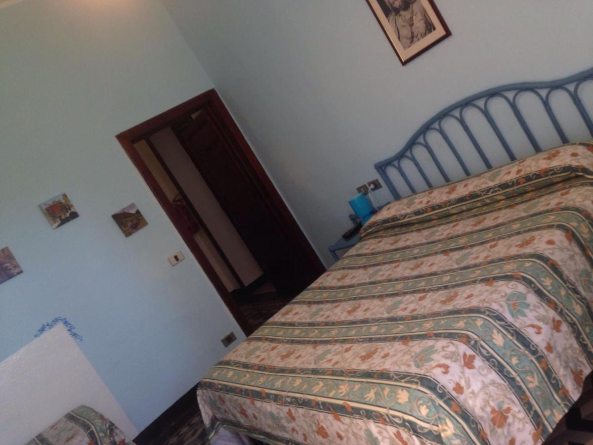 Triple Room with Bathroom - Photo 6