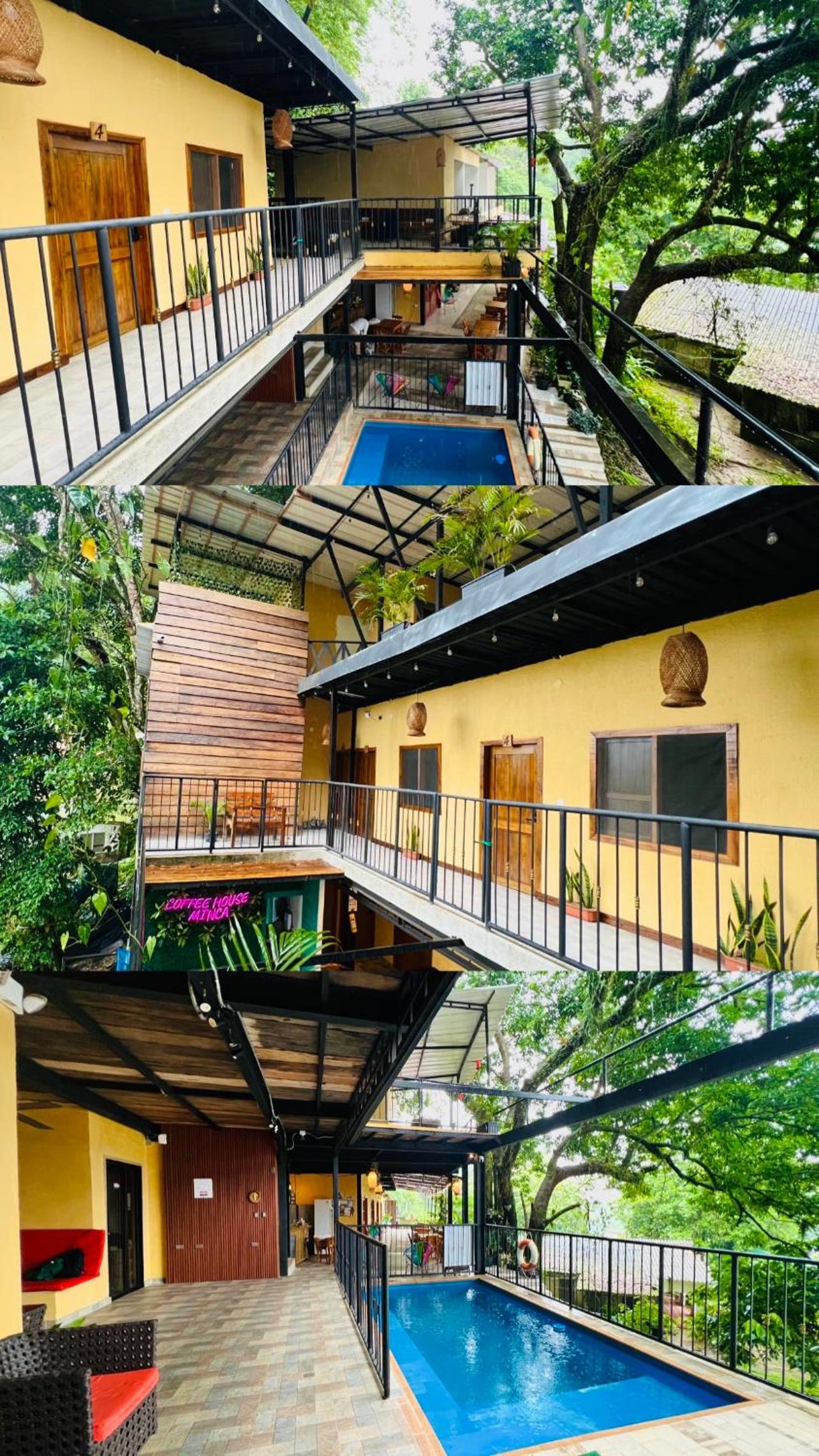 Deluxe Double Room with Balcony photo 2
