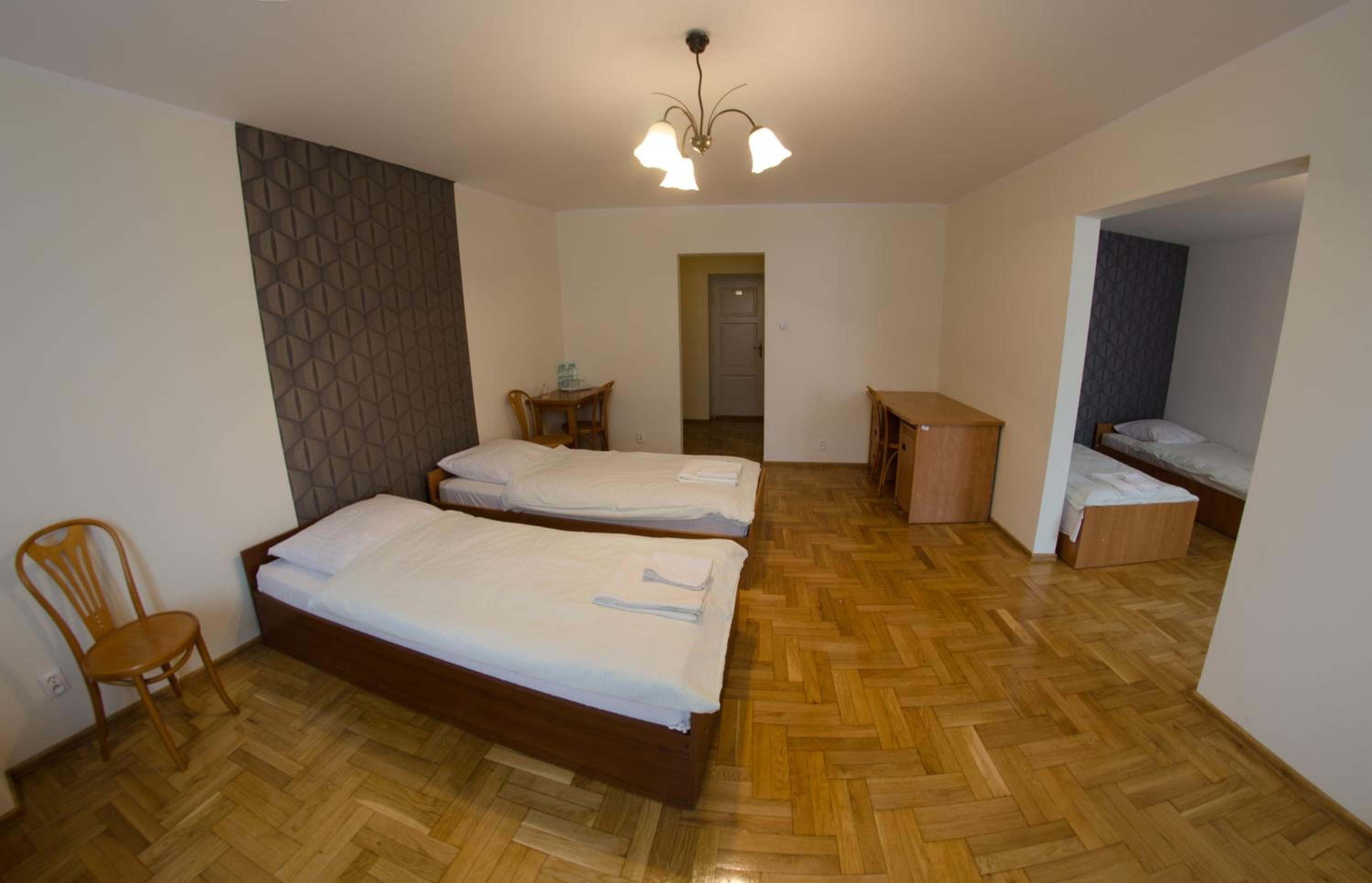Quadruple Room - Photo 6