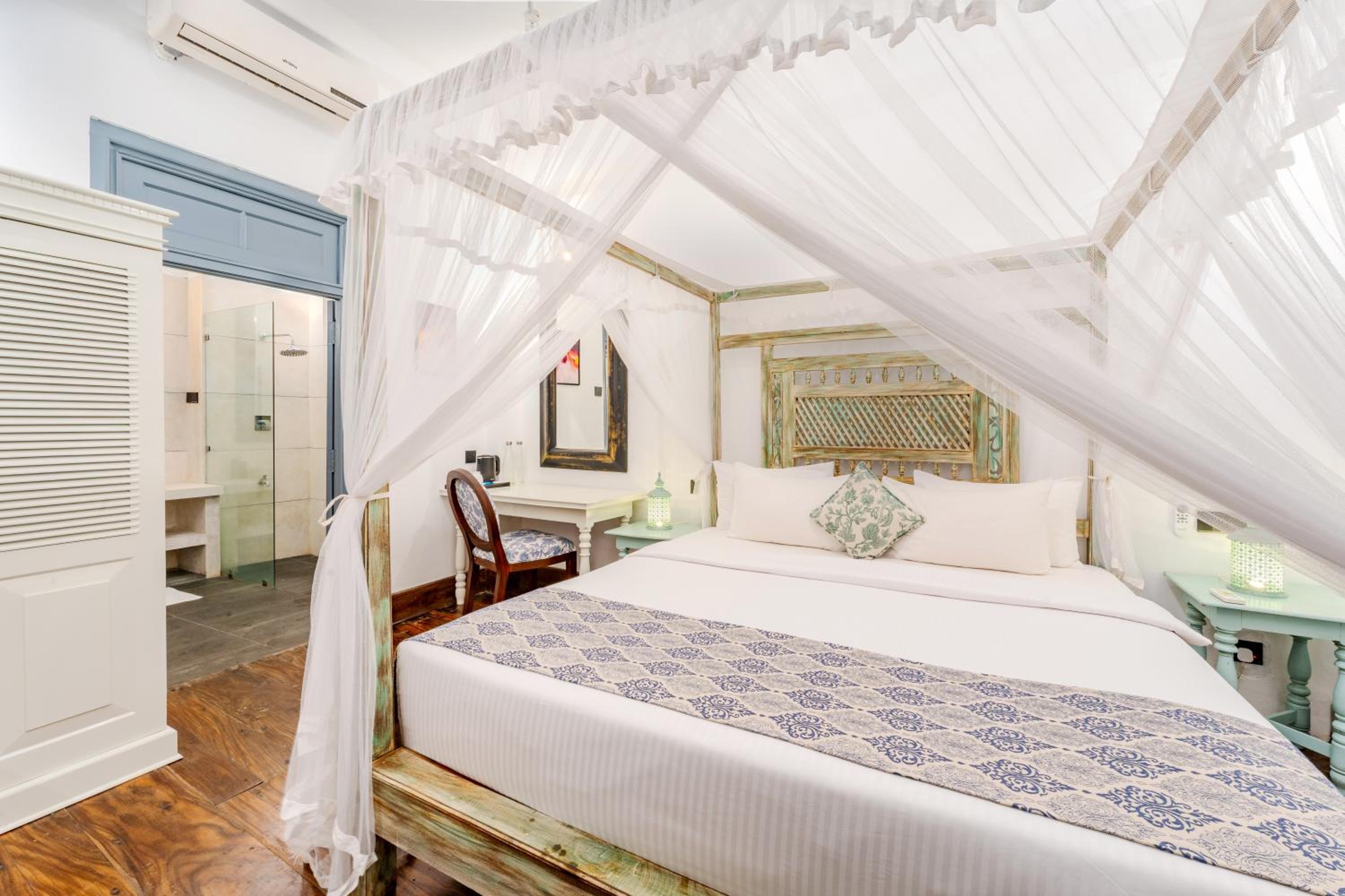 Double Room with Patio photo 2