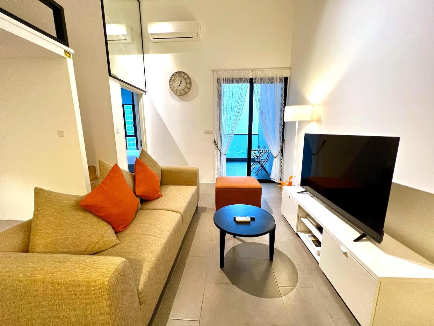 Three-Bedroom Loft Apartment photo 1