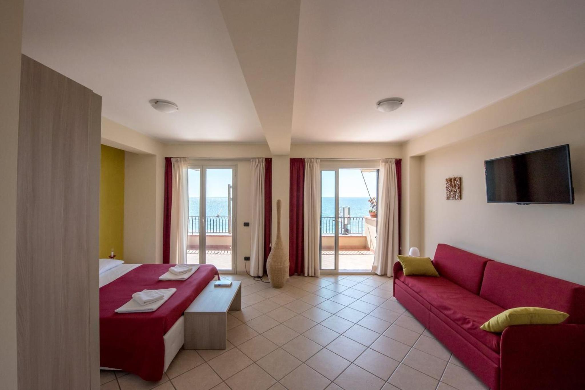 Suite with Sea View photo 2