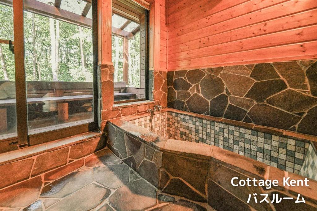 Three-Bedroom House - Photo 10