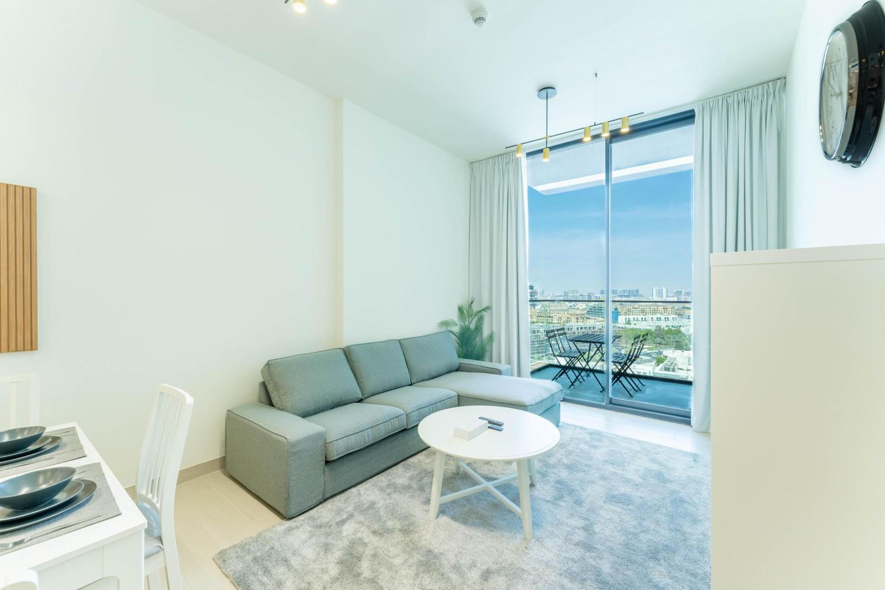 One-Bedroom Apartment photo 2