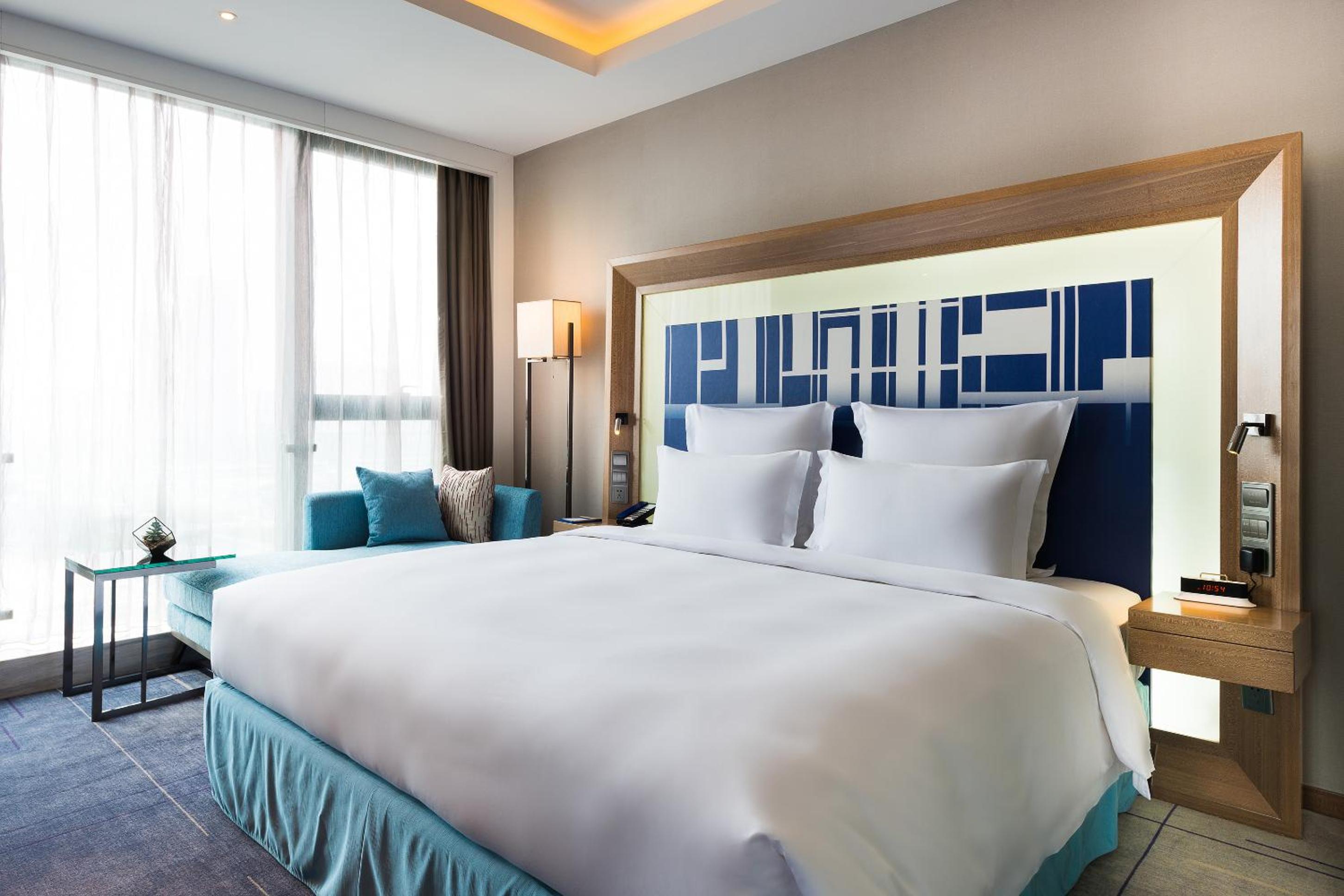 Premier Room with 1 kingsize bed photo 1