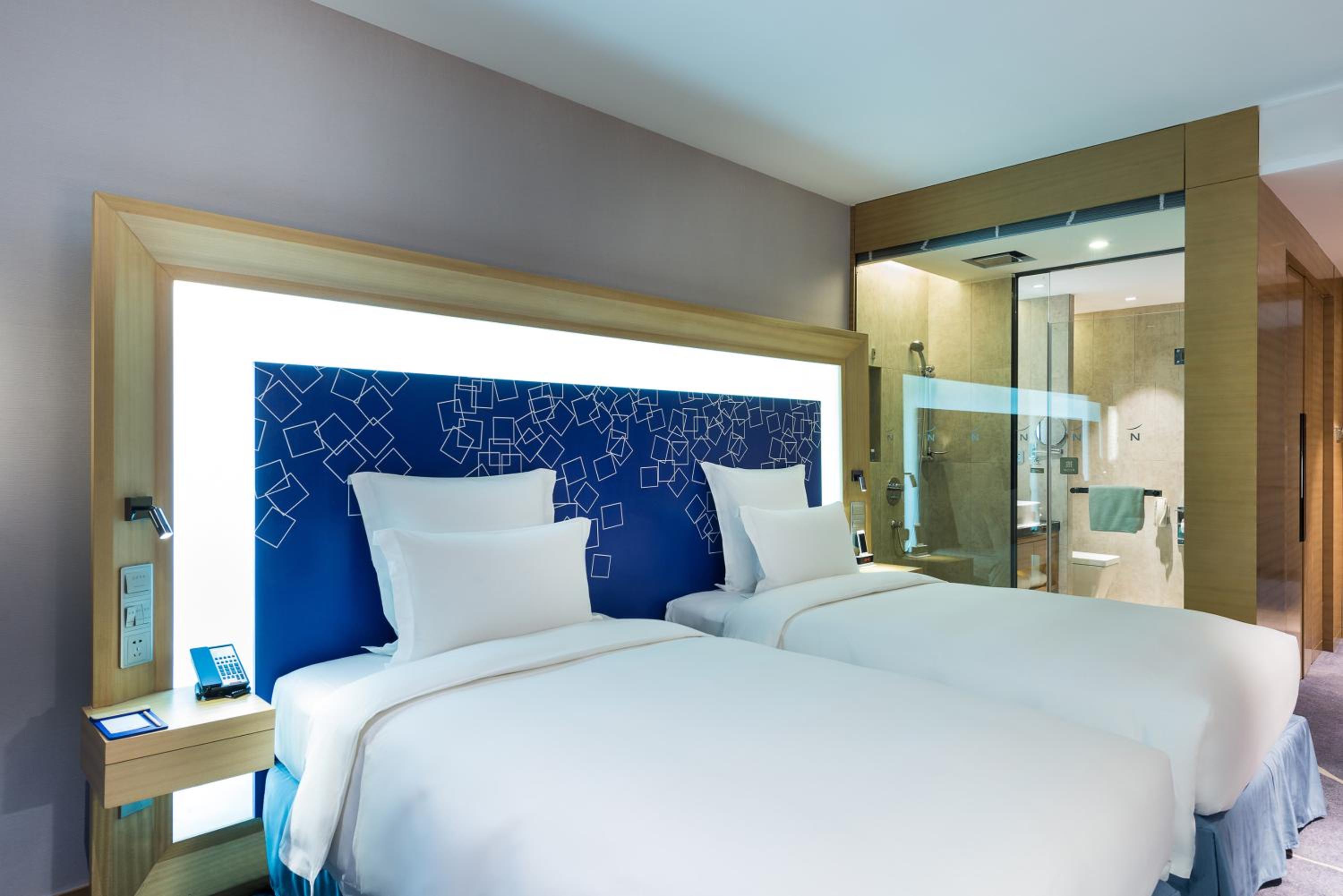 Superior Room with 2 Single Beds photo 2
