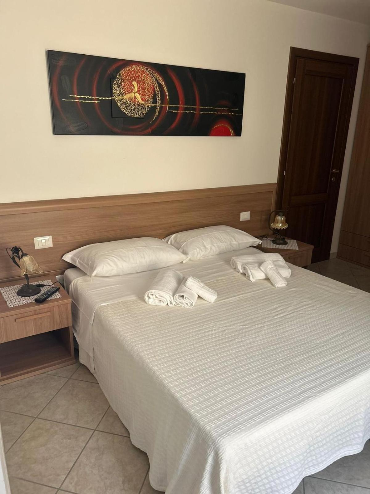 Standard Double Room photo 2