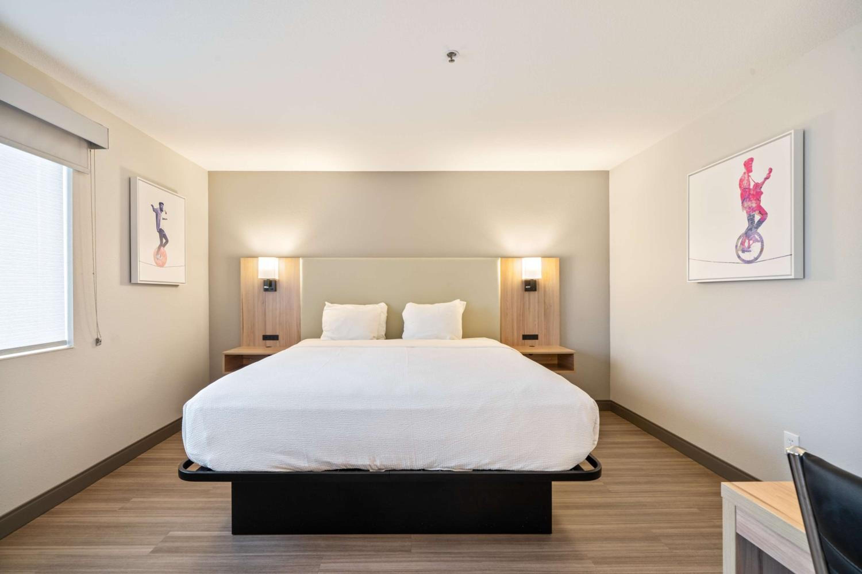 Family King Suite with Two Queen Beds  - Photo 7