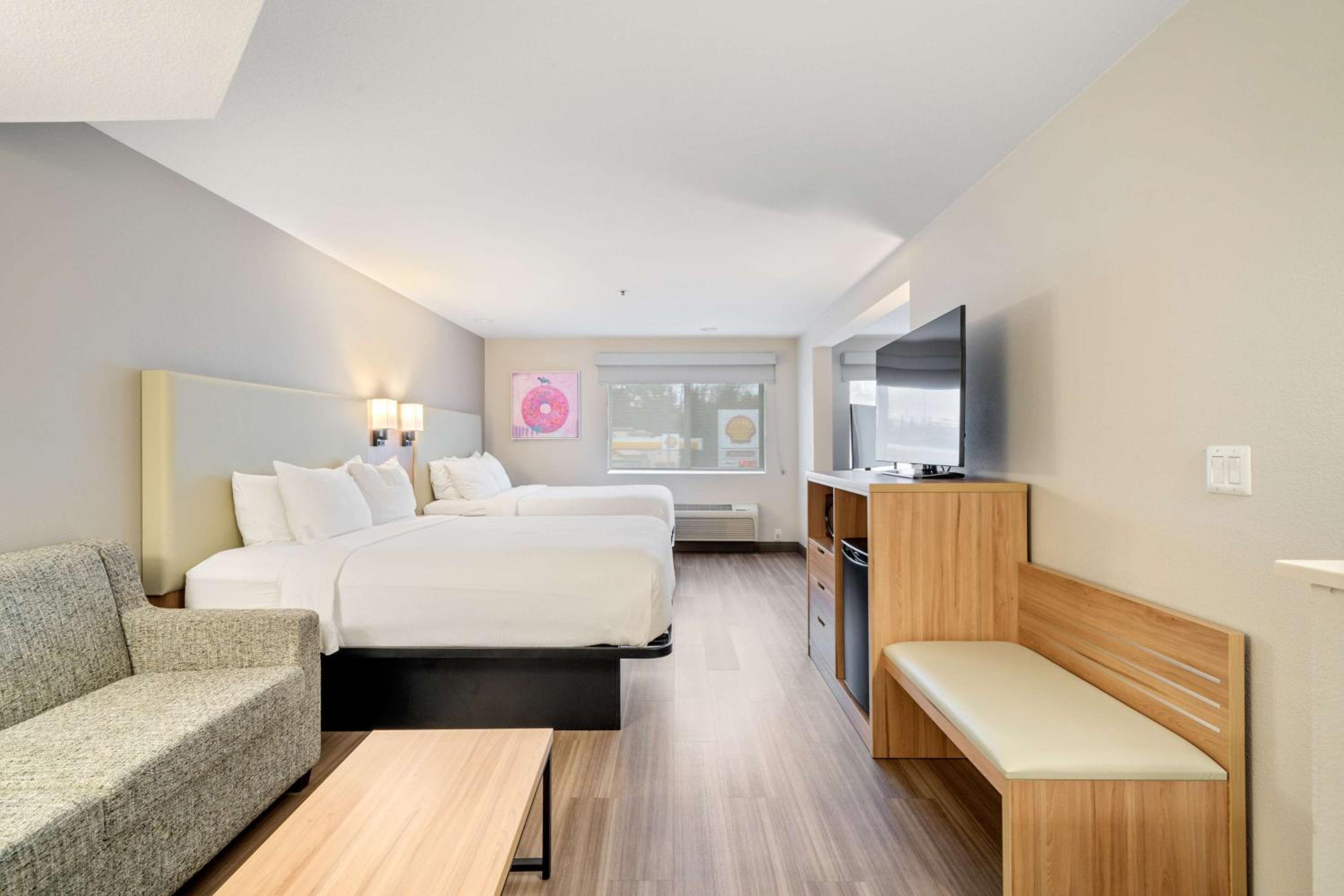 Family King Suite with Two Queen Beds  - Photo 15