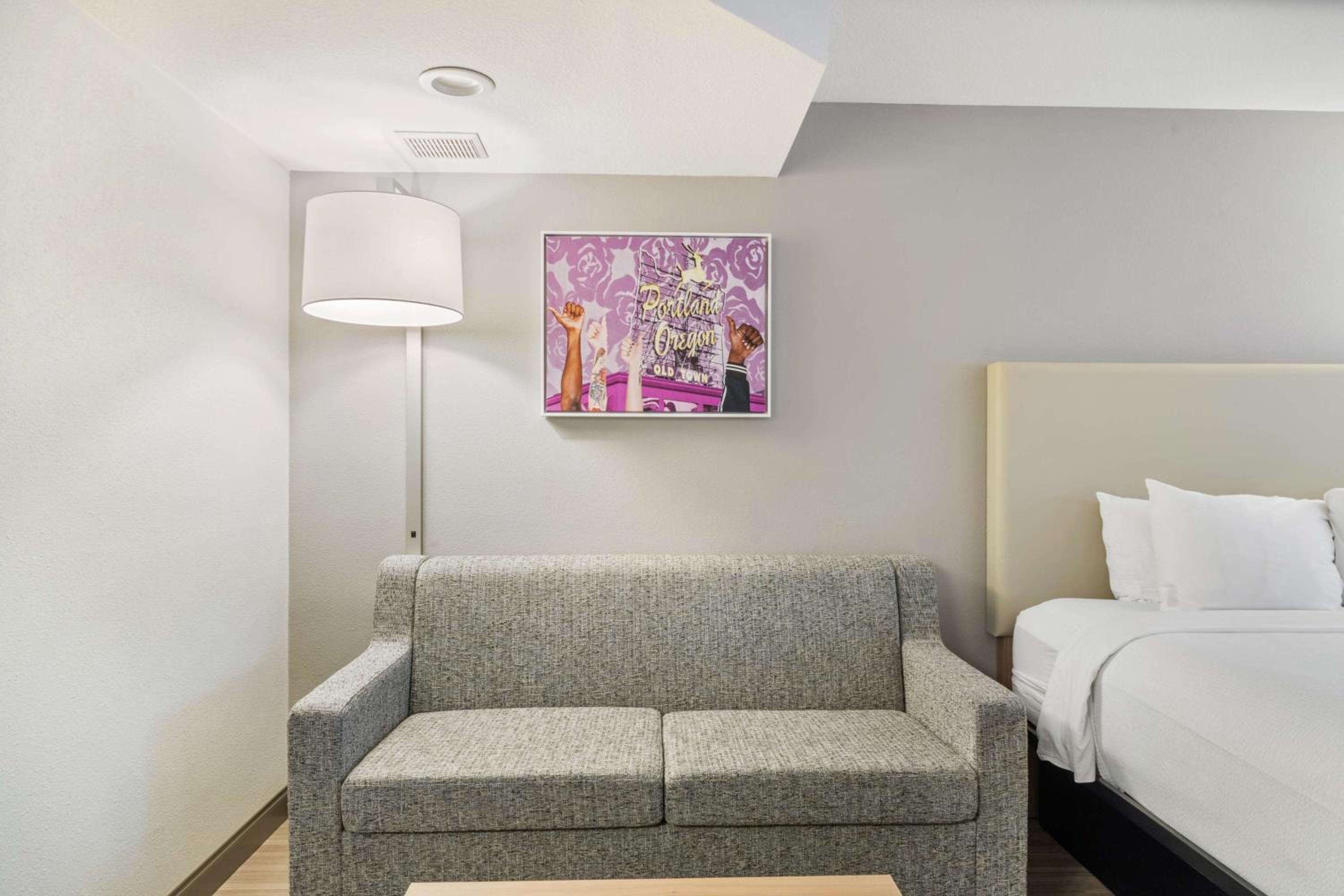 Family King Suite with Two Queen Beds  - Photo 12
