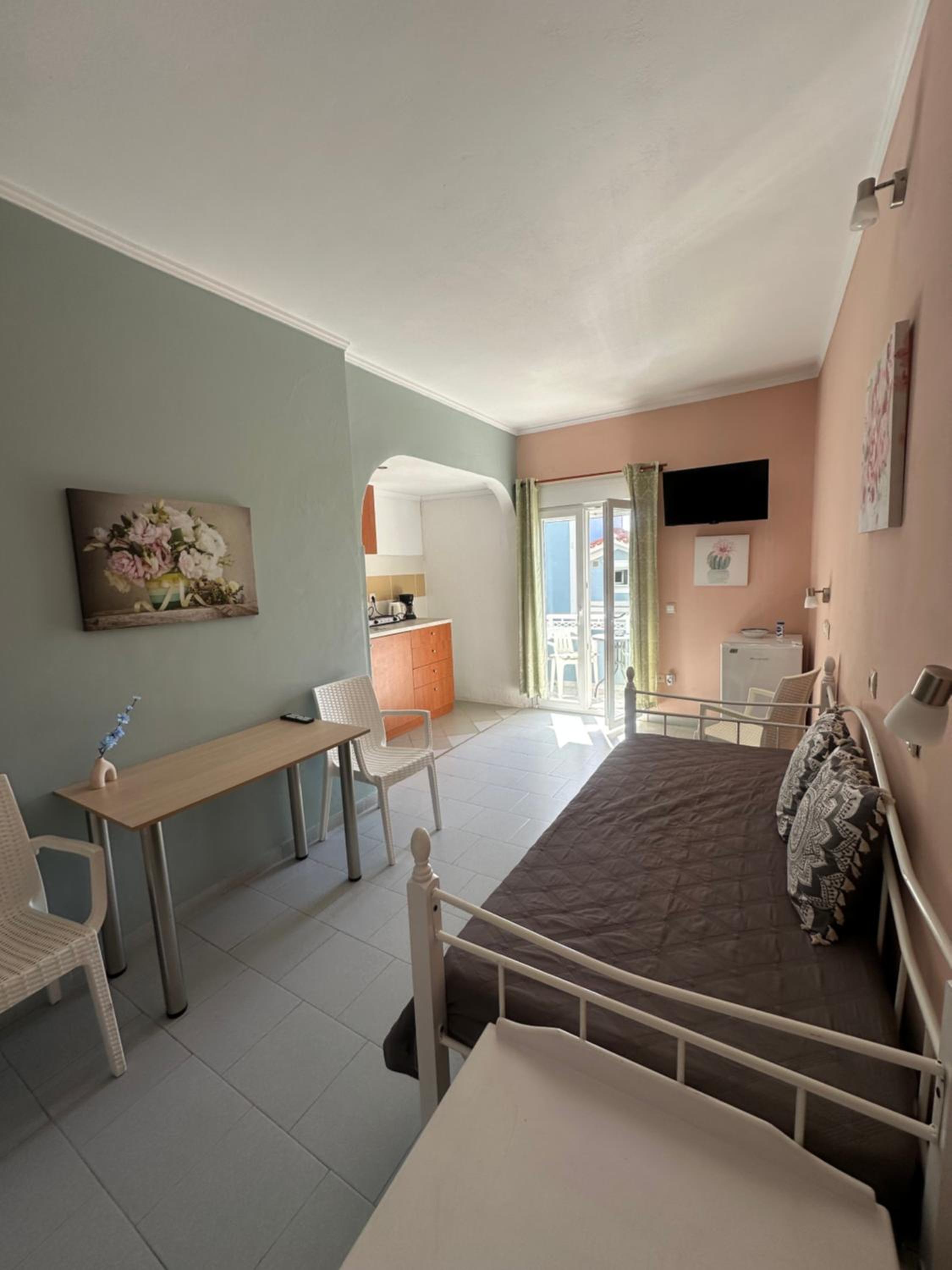 Apartment with View and Balcony photo 1