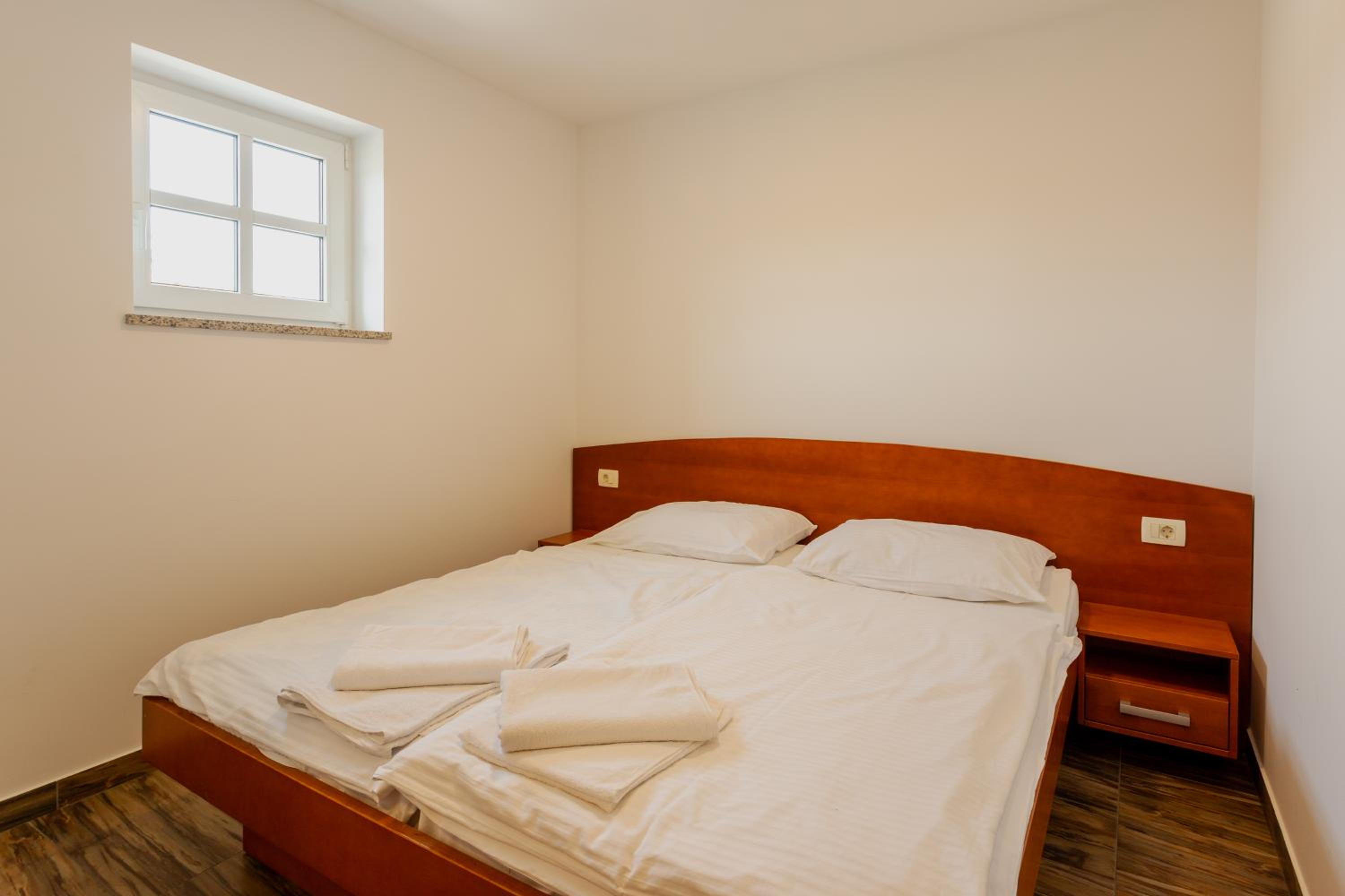 Standard King Room photo 1