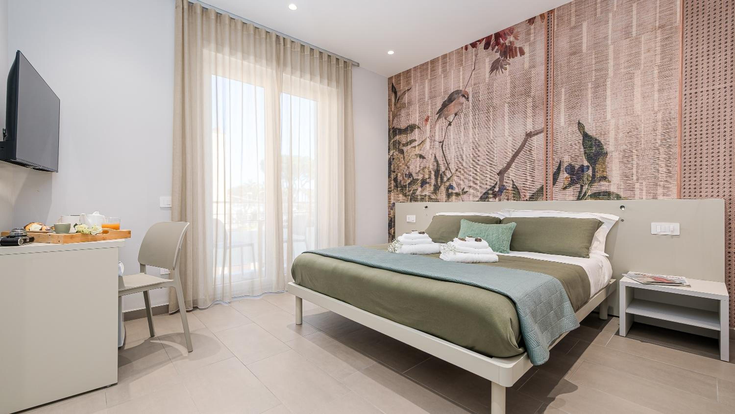 Deluxe Double Room with Balcony