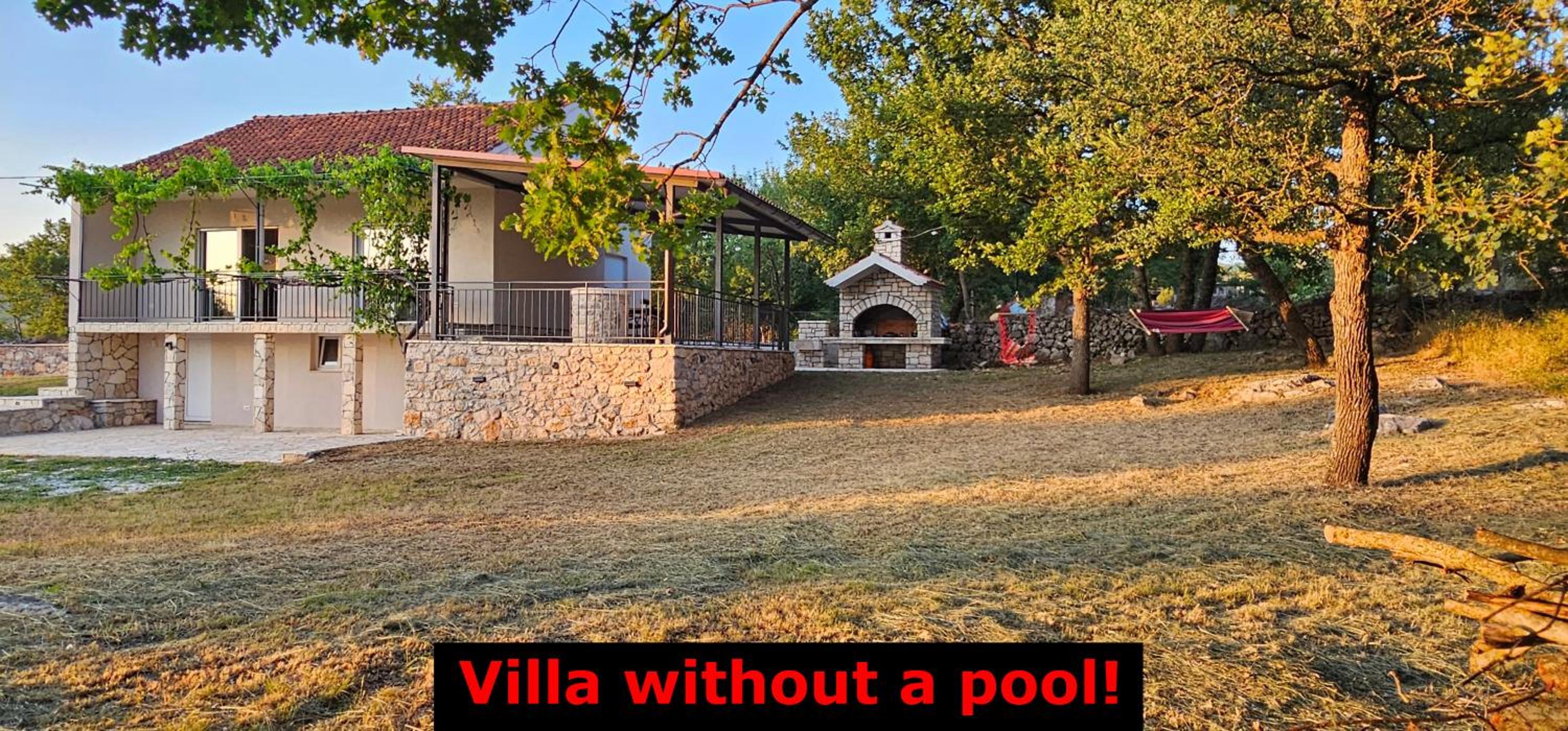 Two-Bedroom Villa - Photo 8