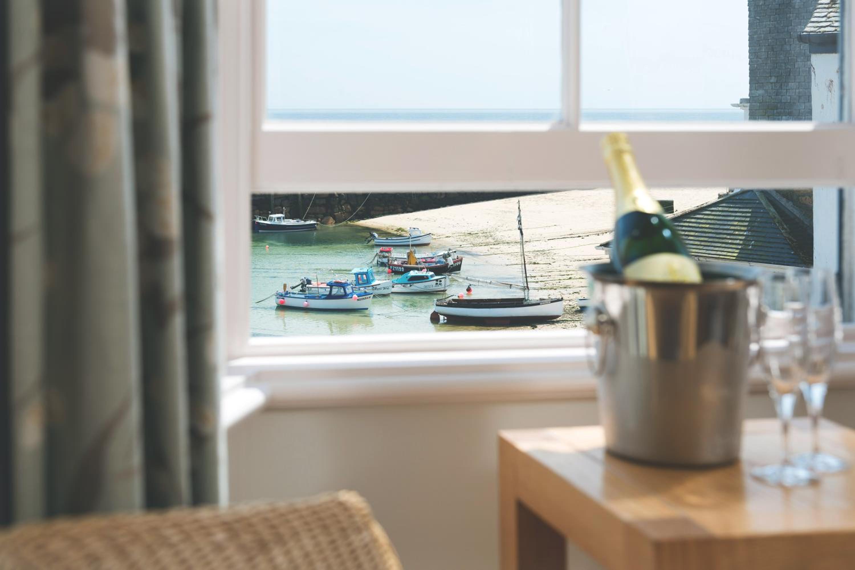 Superior Double Room - Photo 8