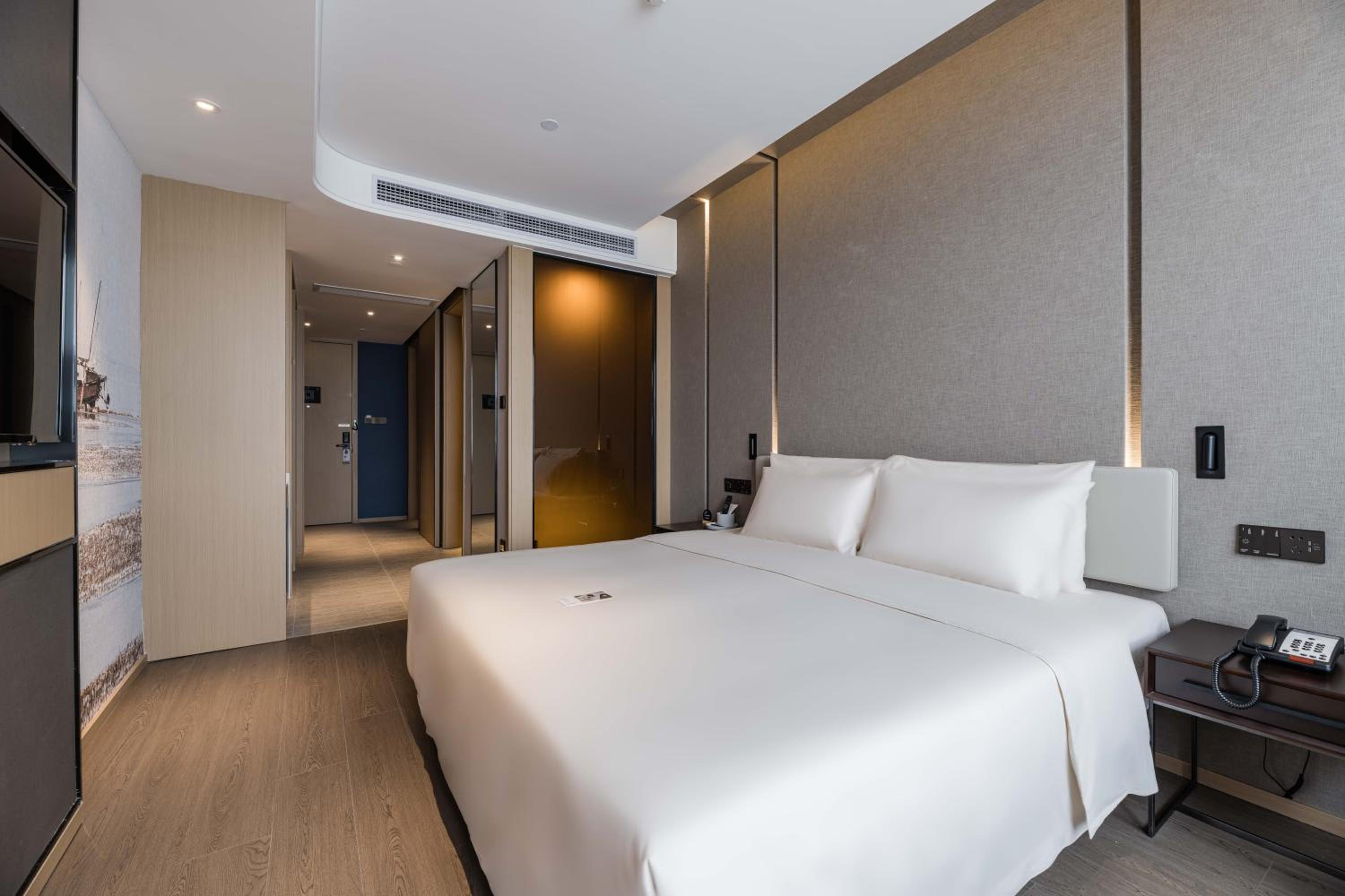 Elegant Double Room - Photo 3