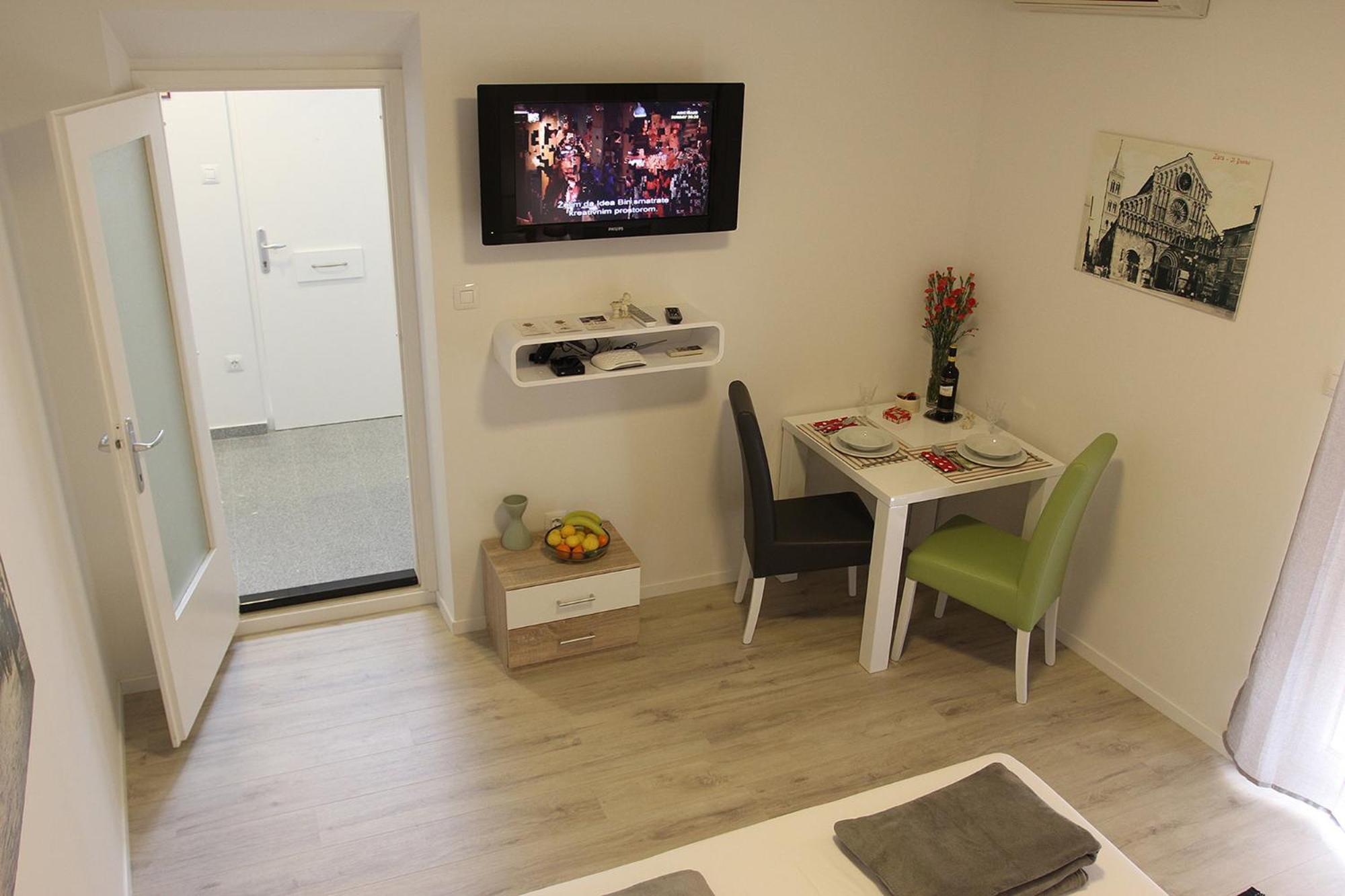 Studio Apartment