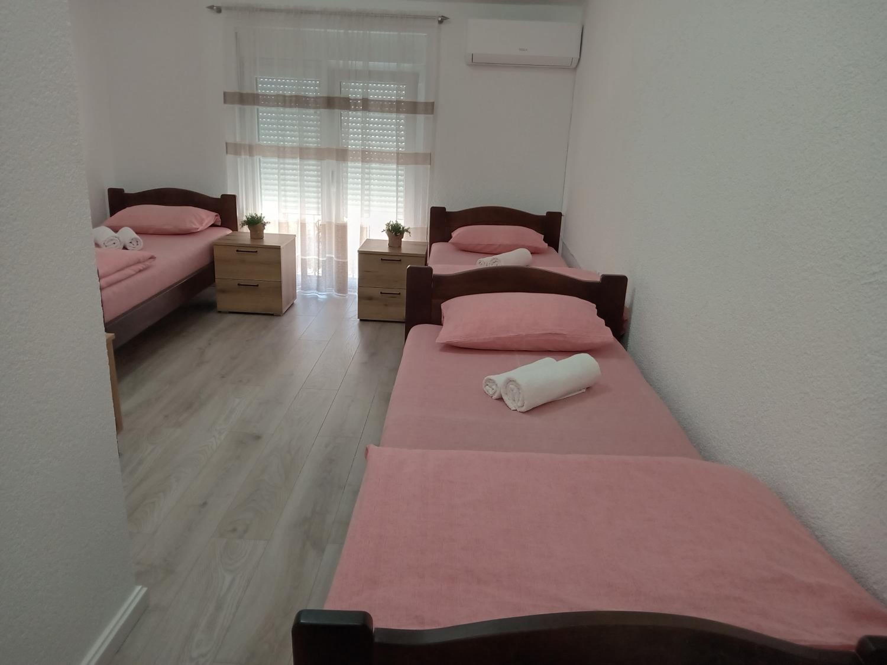 Classic Triple Room photo 2