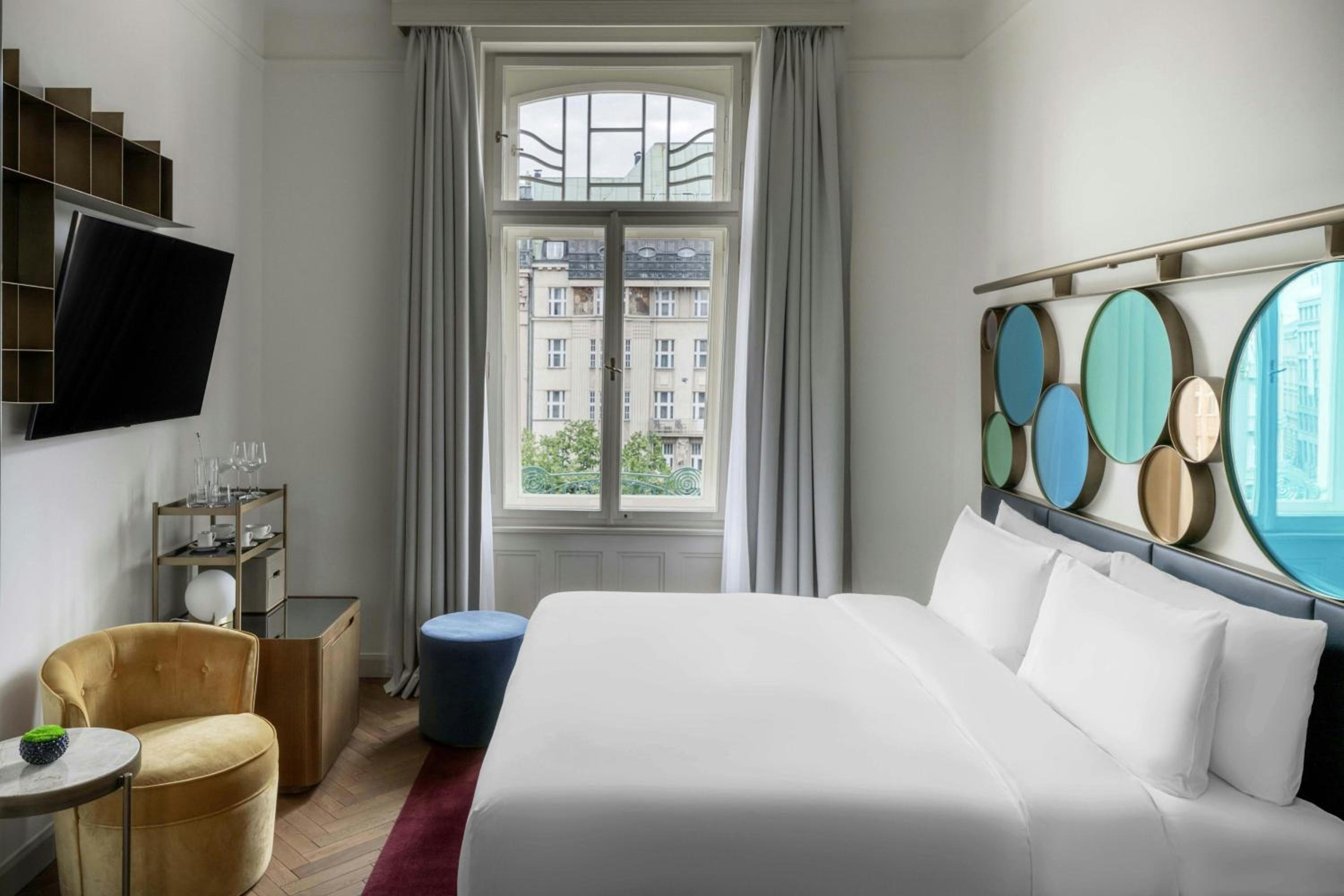 Cozy Bohemia King Room