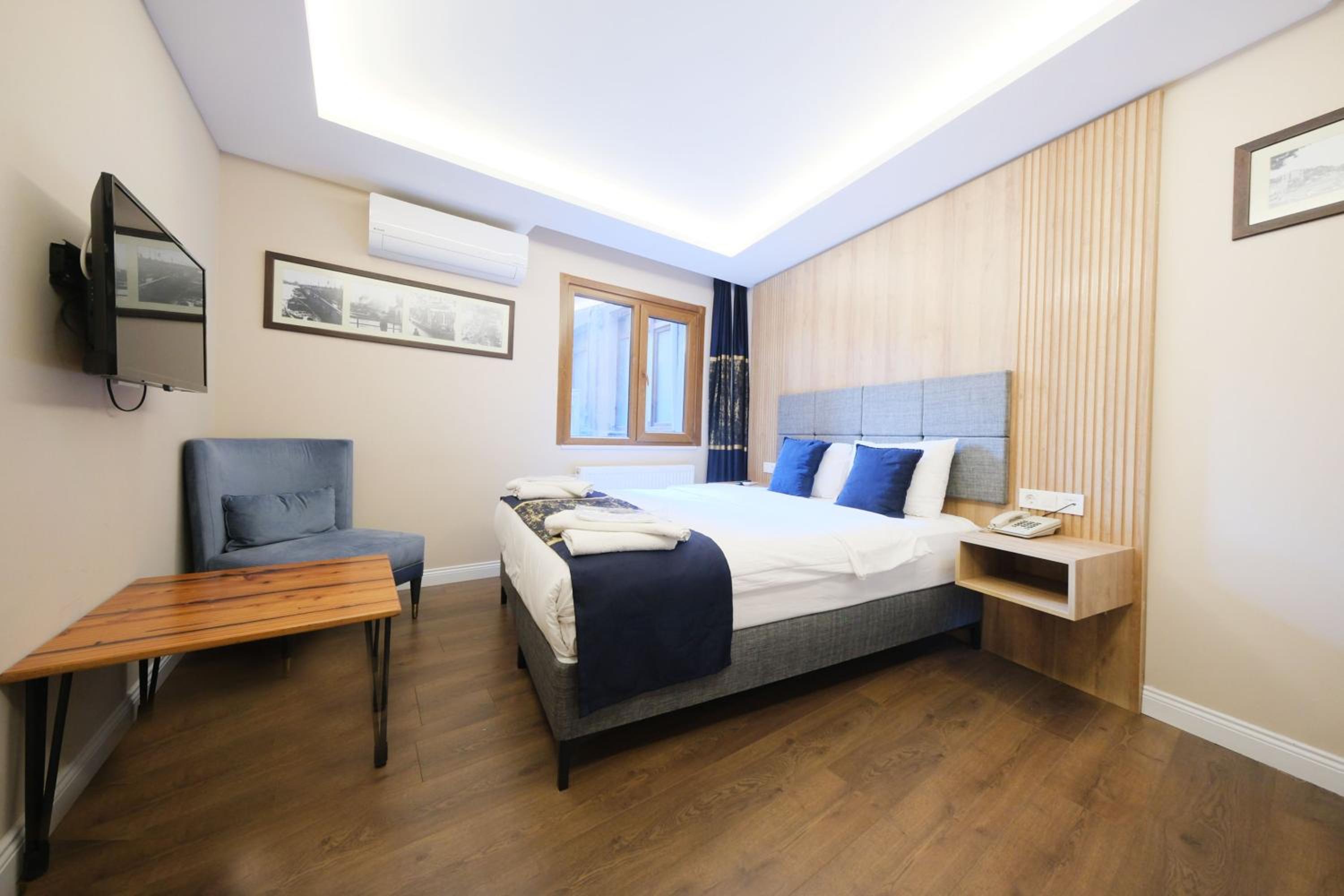 Budget Double Room photo 1