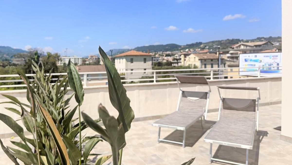 Two-Bedroom Apartment with Terrace photo 3