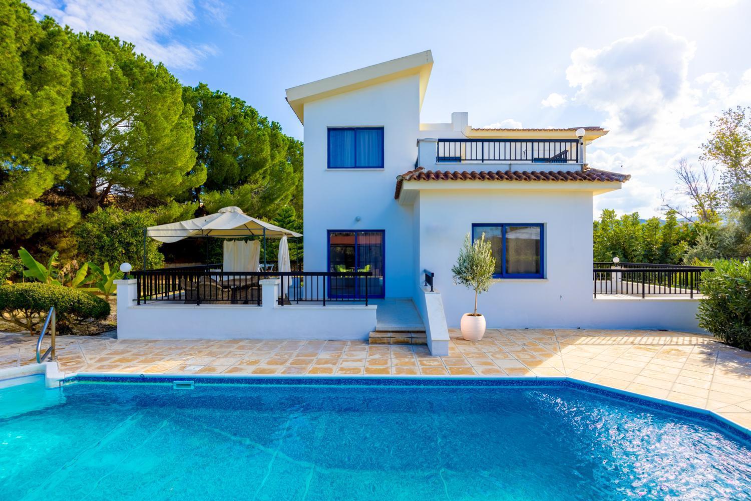 Villa com Piscina Privativa
