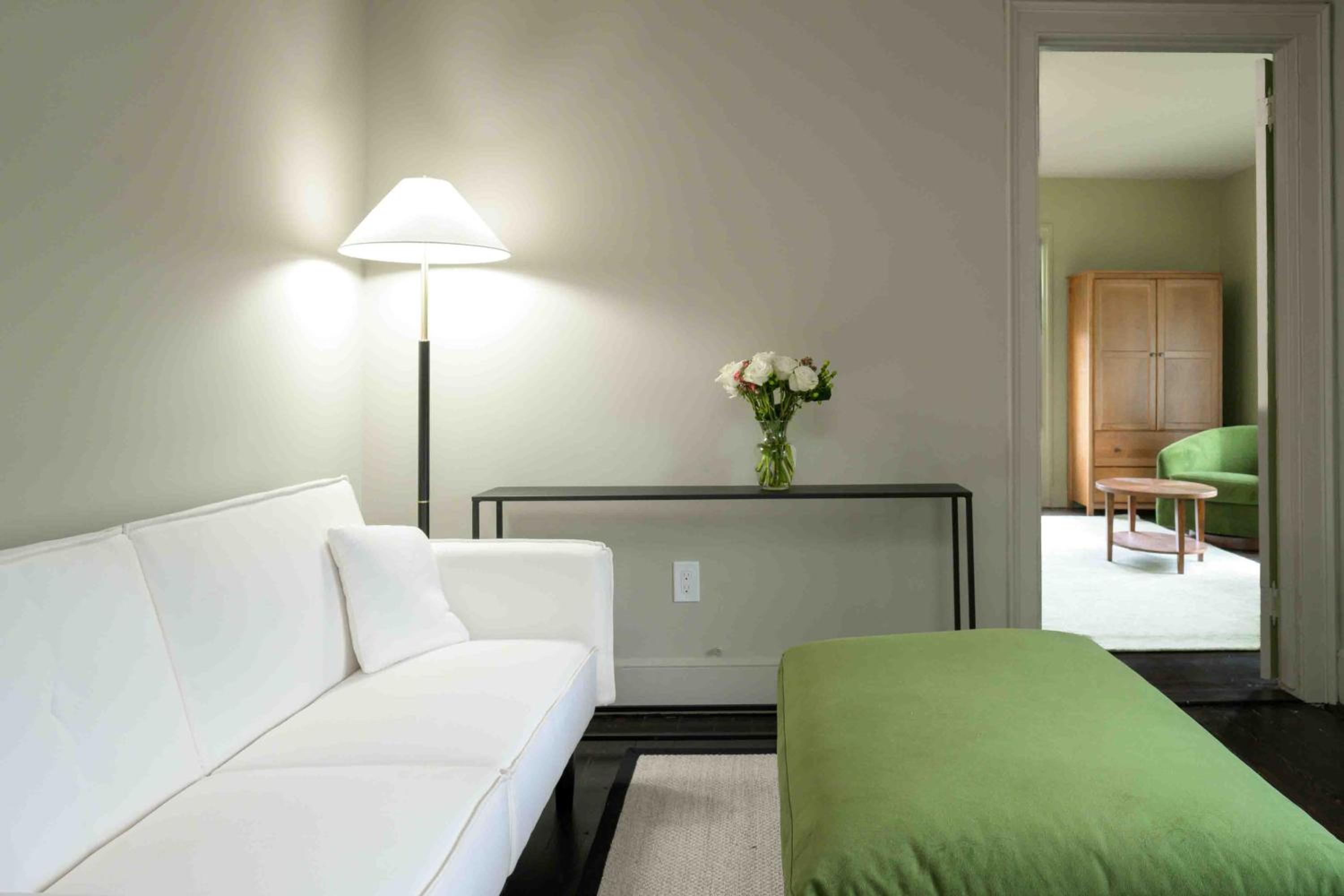 Superior King Suite photo 3