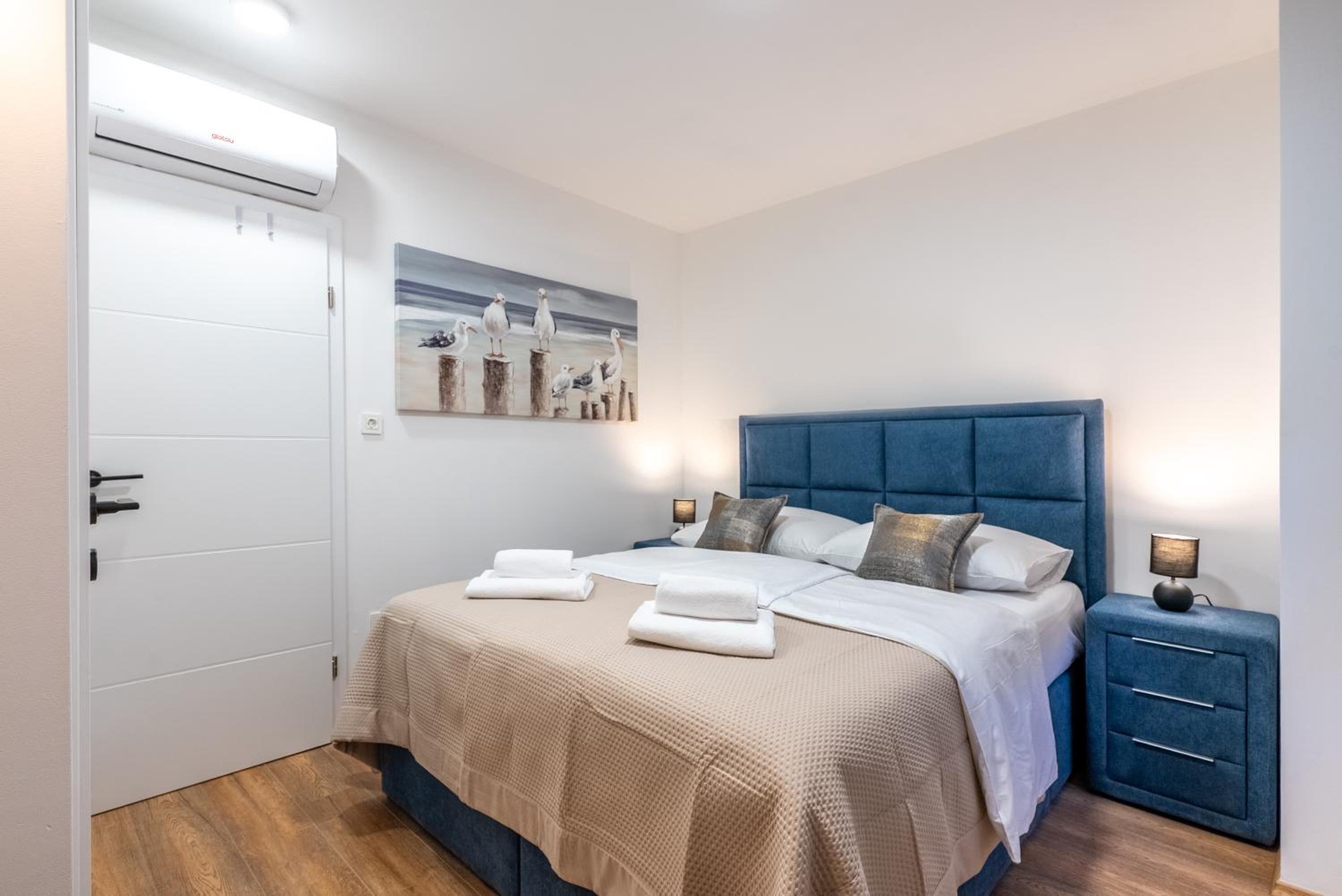 Budget Double Room photo 2