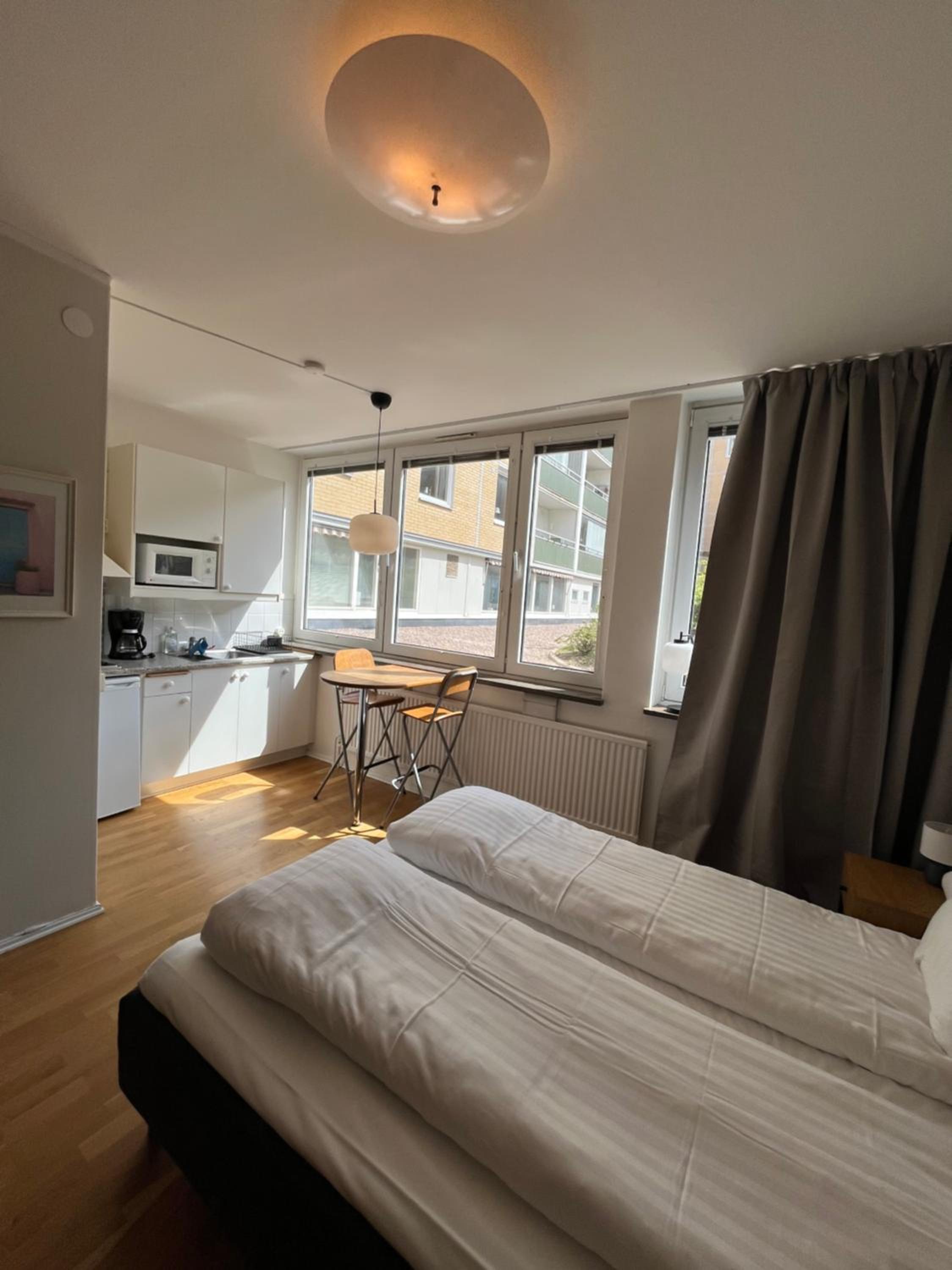 Studio Apartment photo 2