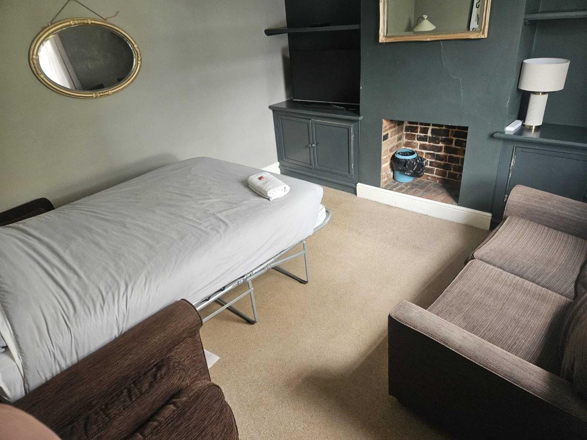 Double Room with Shared Bathroom