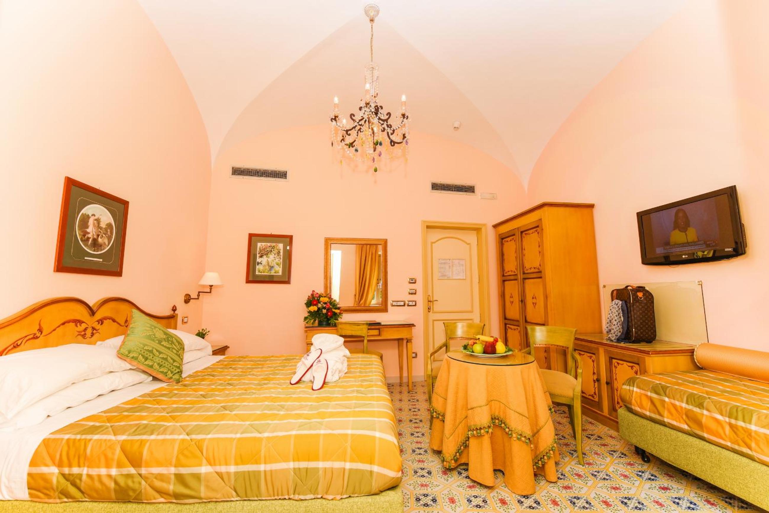 Triple Room with Balcony