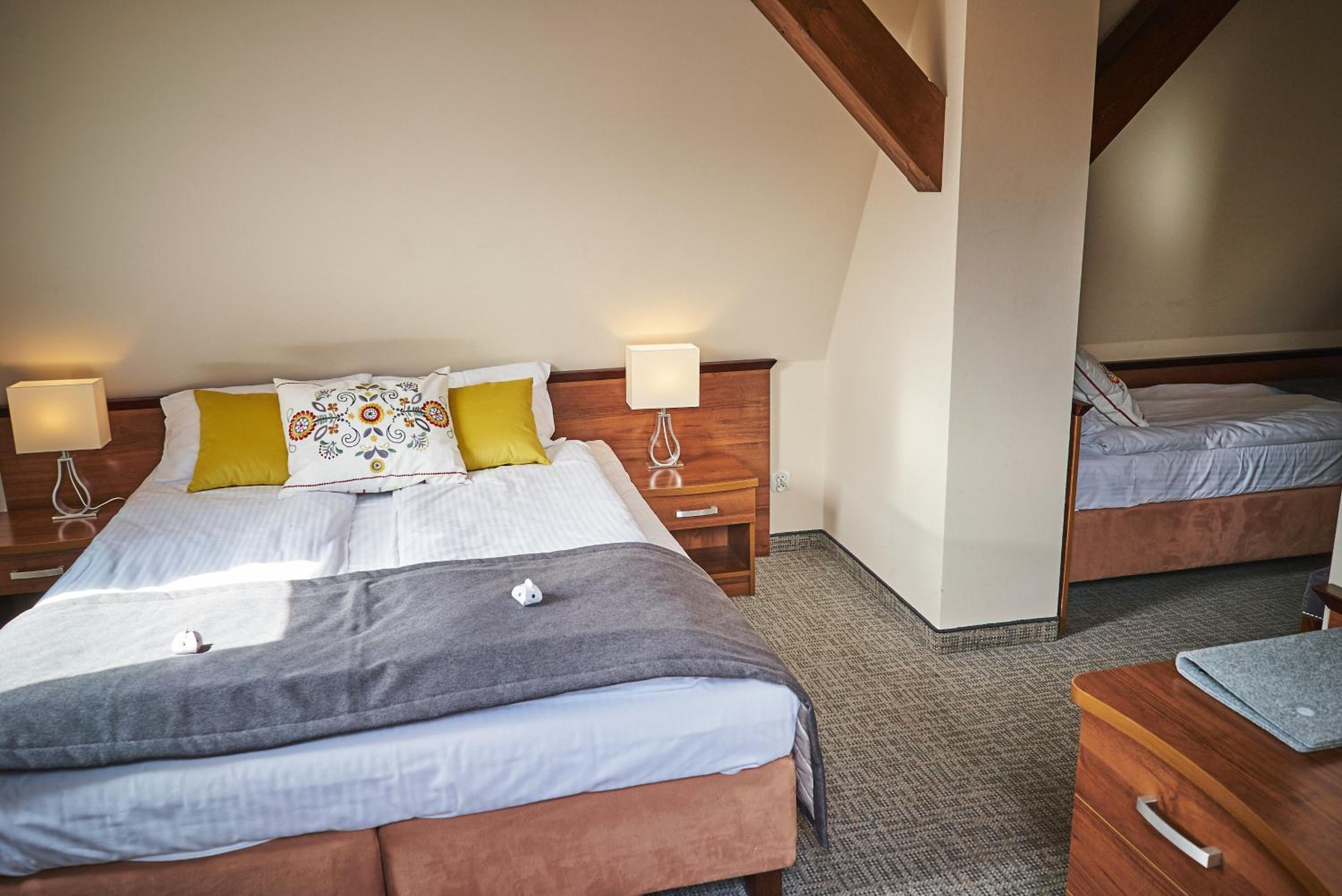 Triple Room - Photo 19