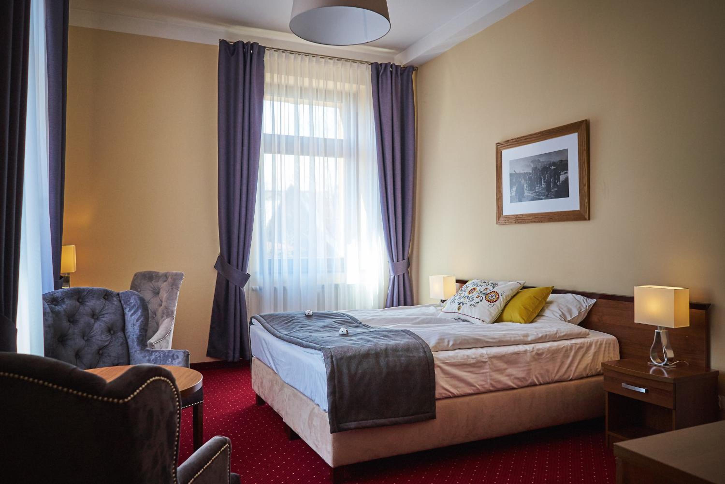 Double Room - Photo 7