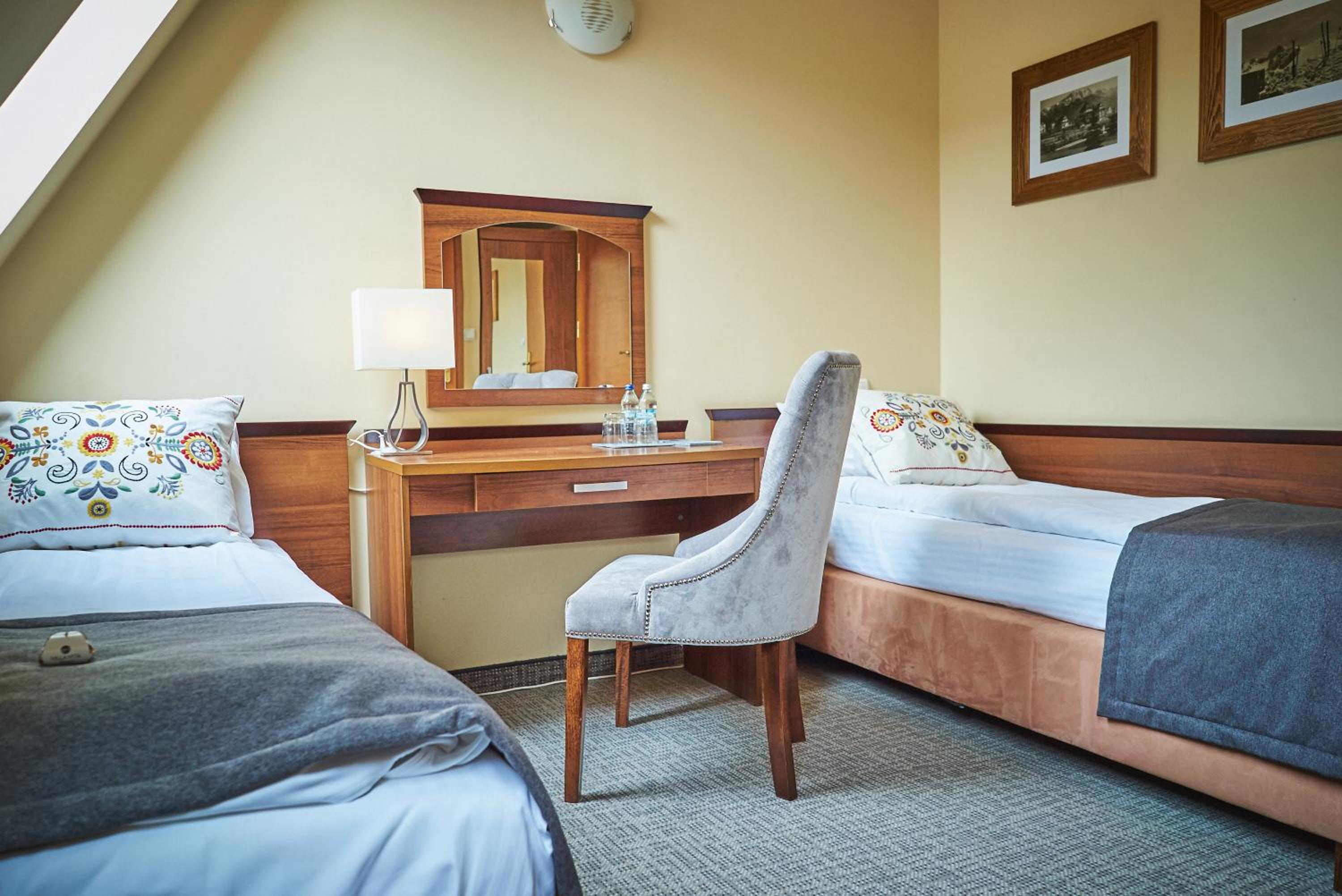 Economy Double Room - Photo 4